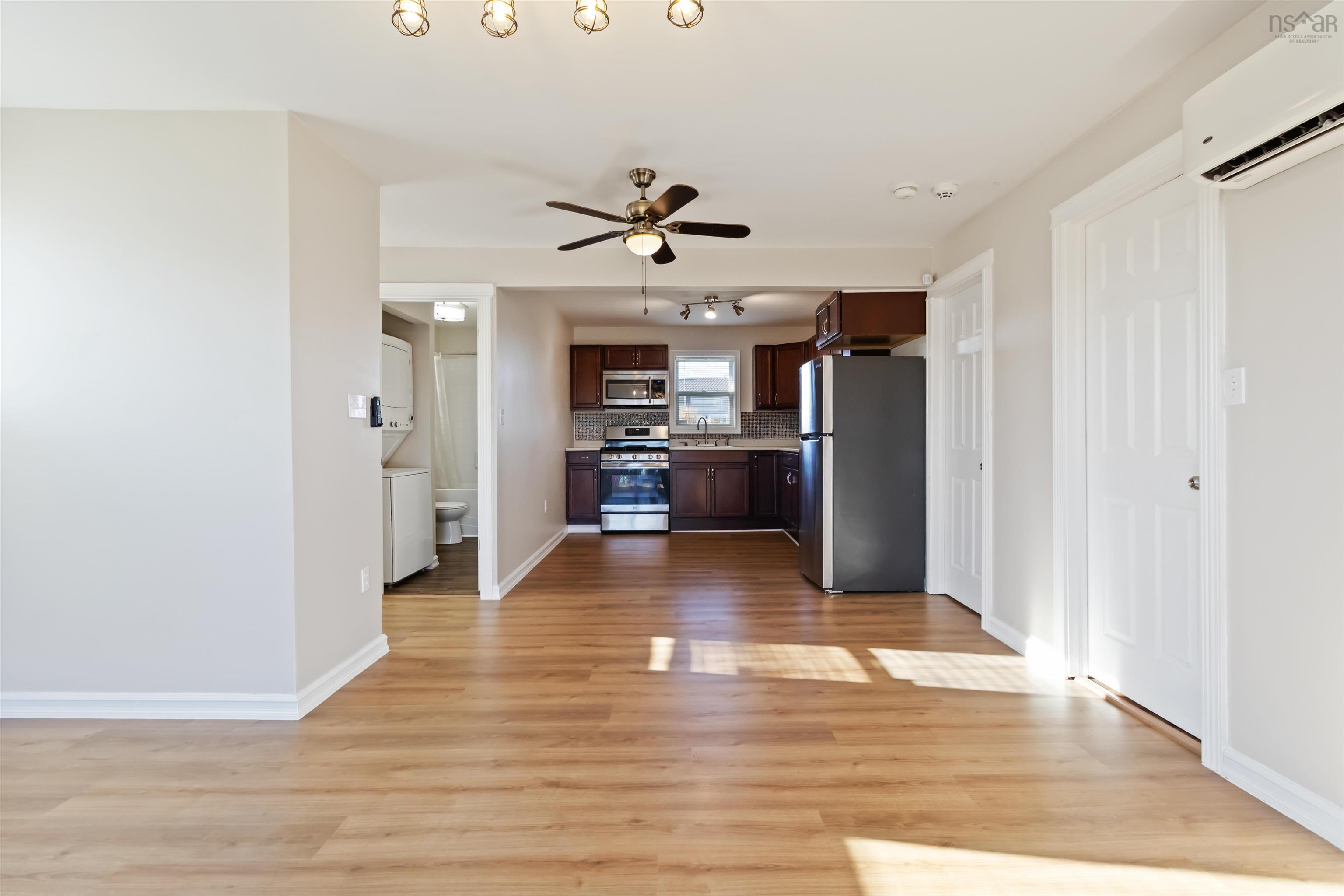 $587,900.00: 78 West Dover Road, West Dover