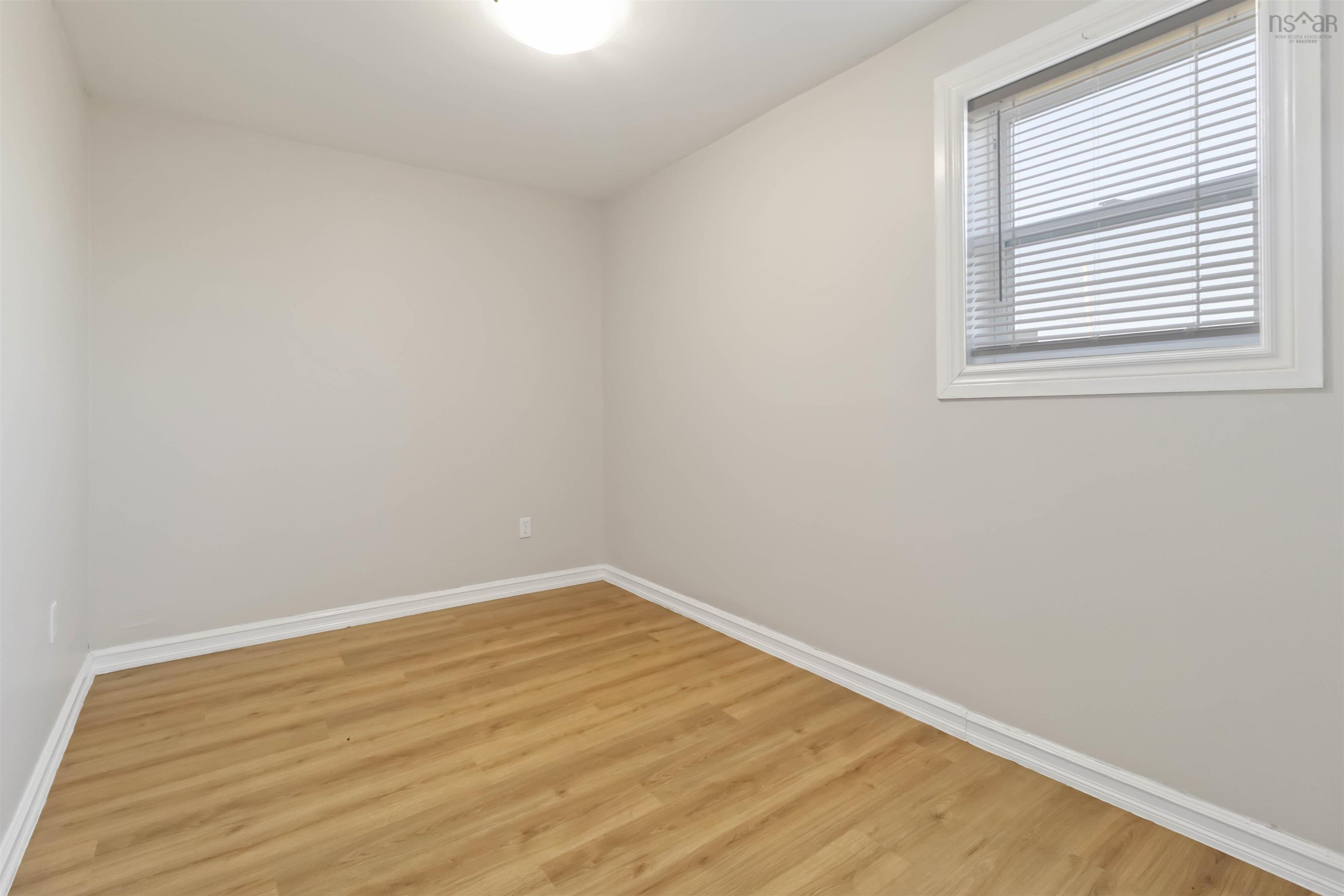 $587,900.00: 78 West Dover Road, West Dover