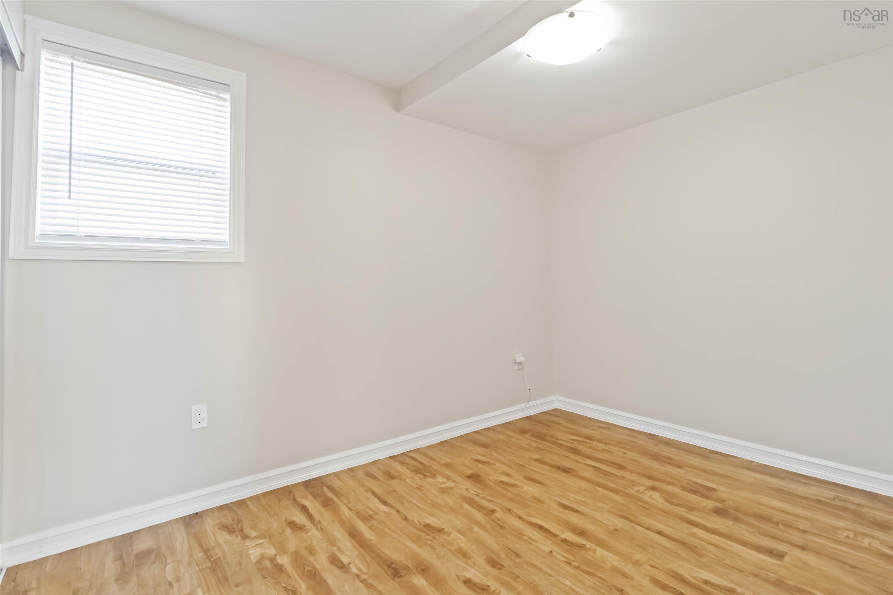 $587,900.00: 78 West Dover Road, West Dover