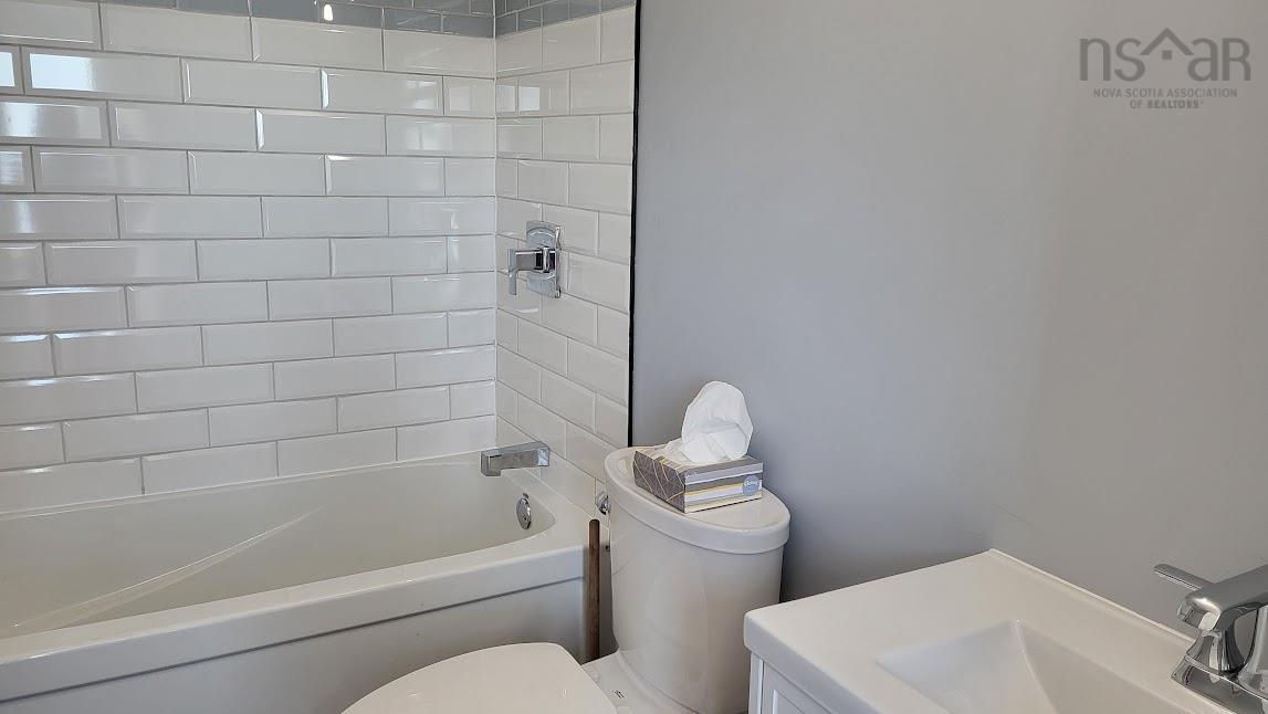 $210,000.00: 124 Red Cliff Drive, Seafoam