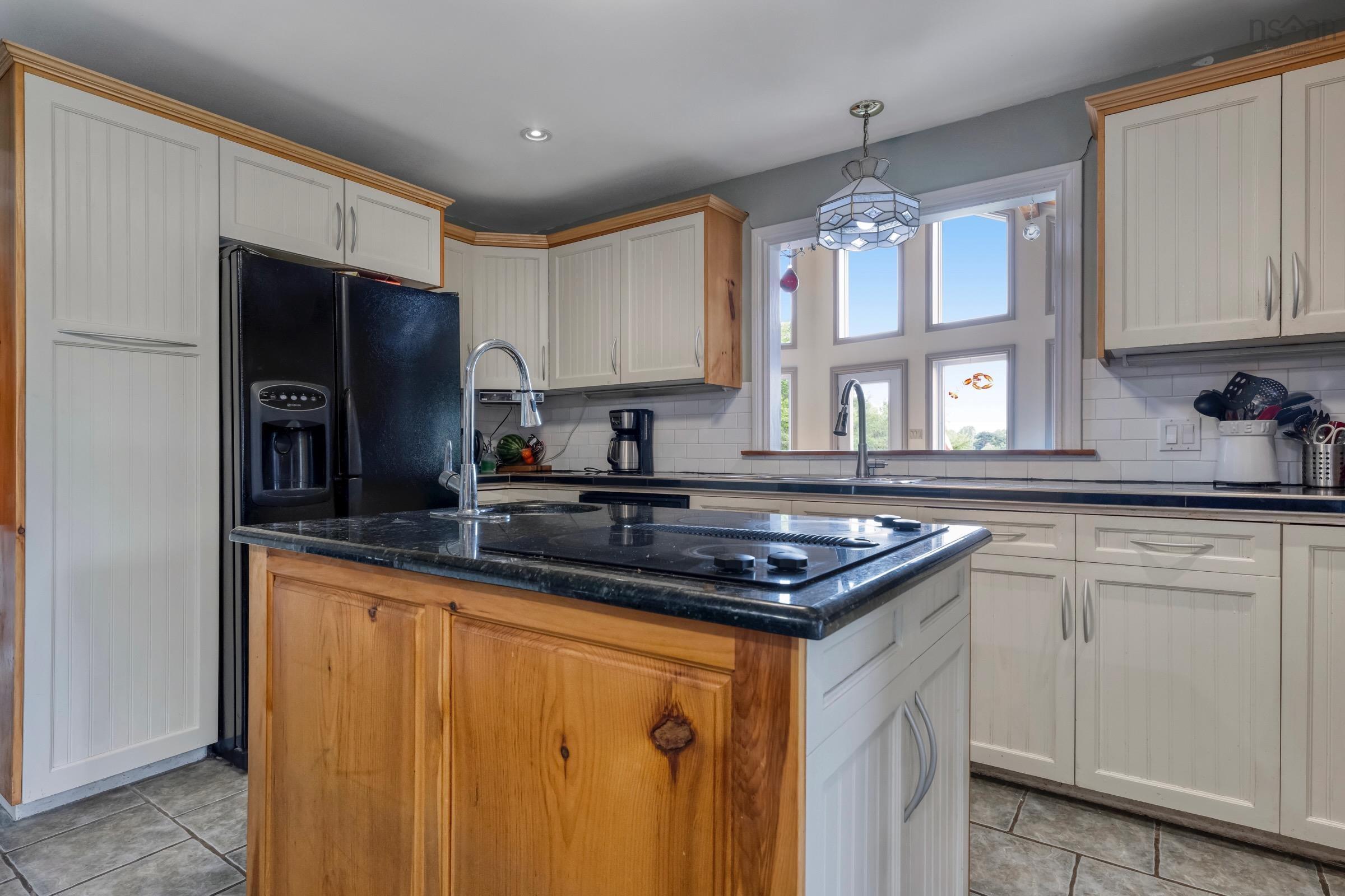 $825,000.00: 90 Orchard Heights, Maders Cove