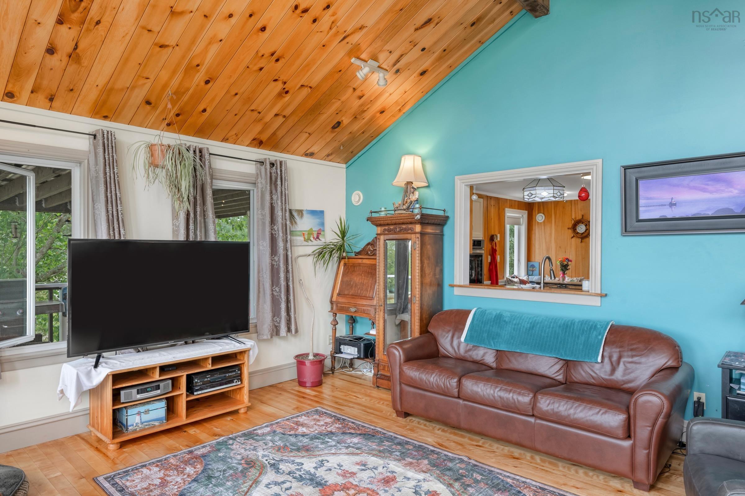 $825,000.00: 90 Orchard Heights, Maders Cove