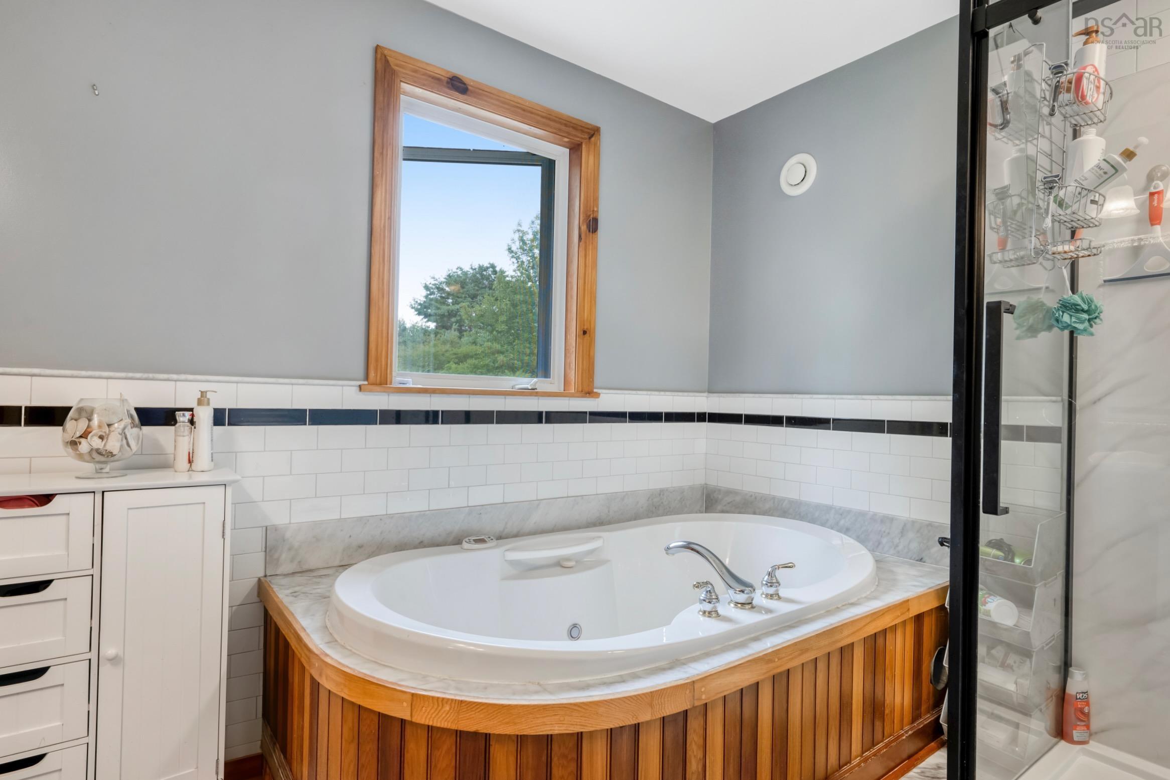 $825,000.00: 90 Orchard Heights, Maders Cove