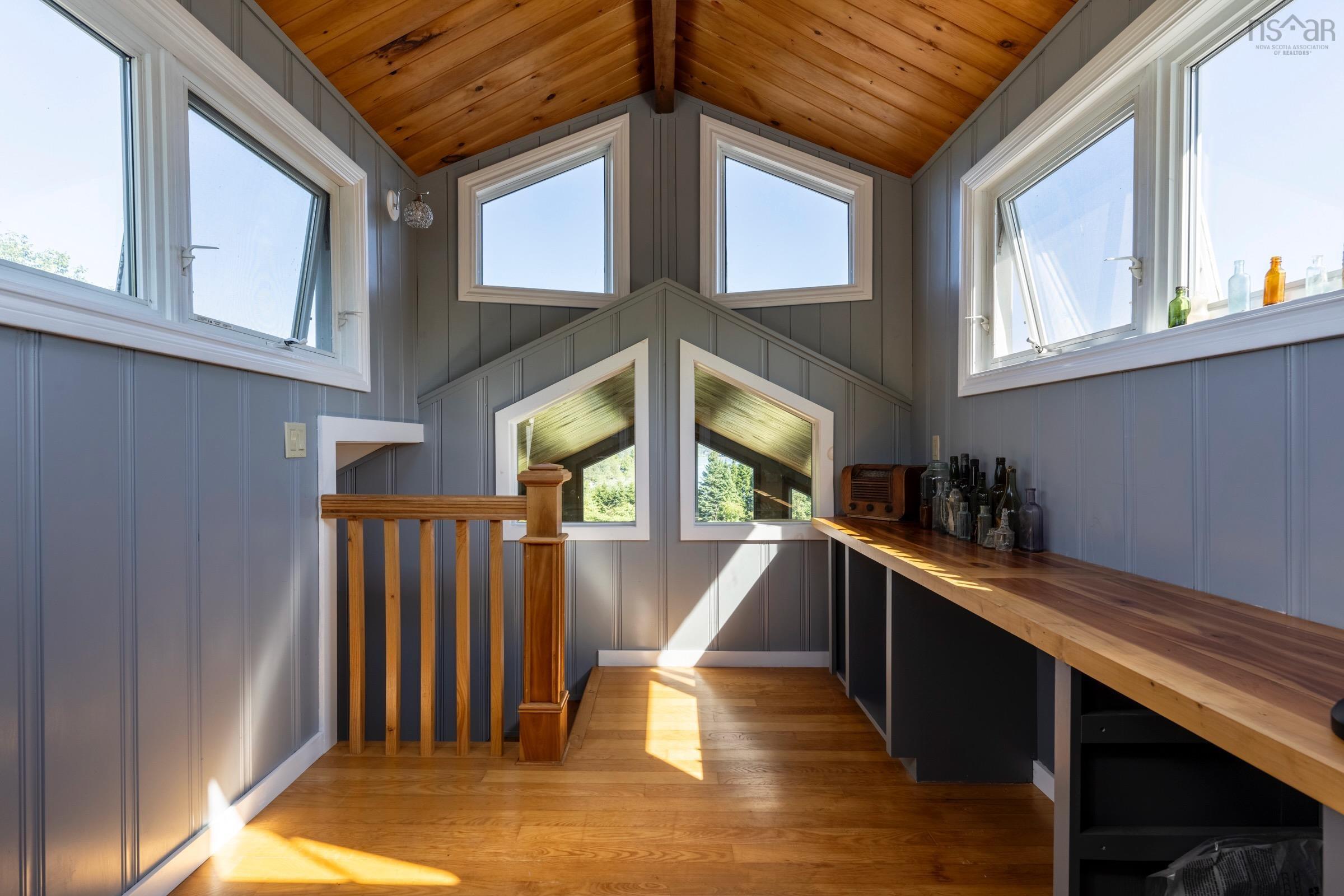 $825,000.00: 90 Orchard Heights, Maders Cove