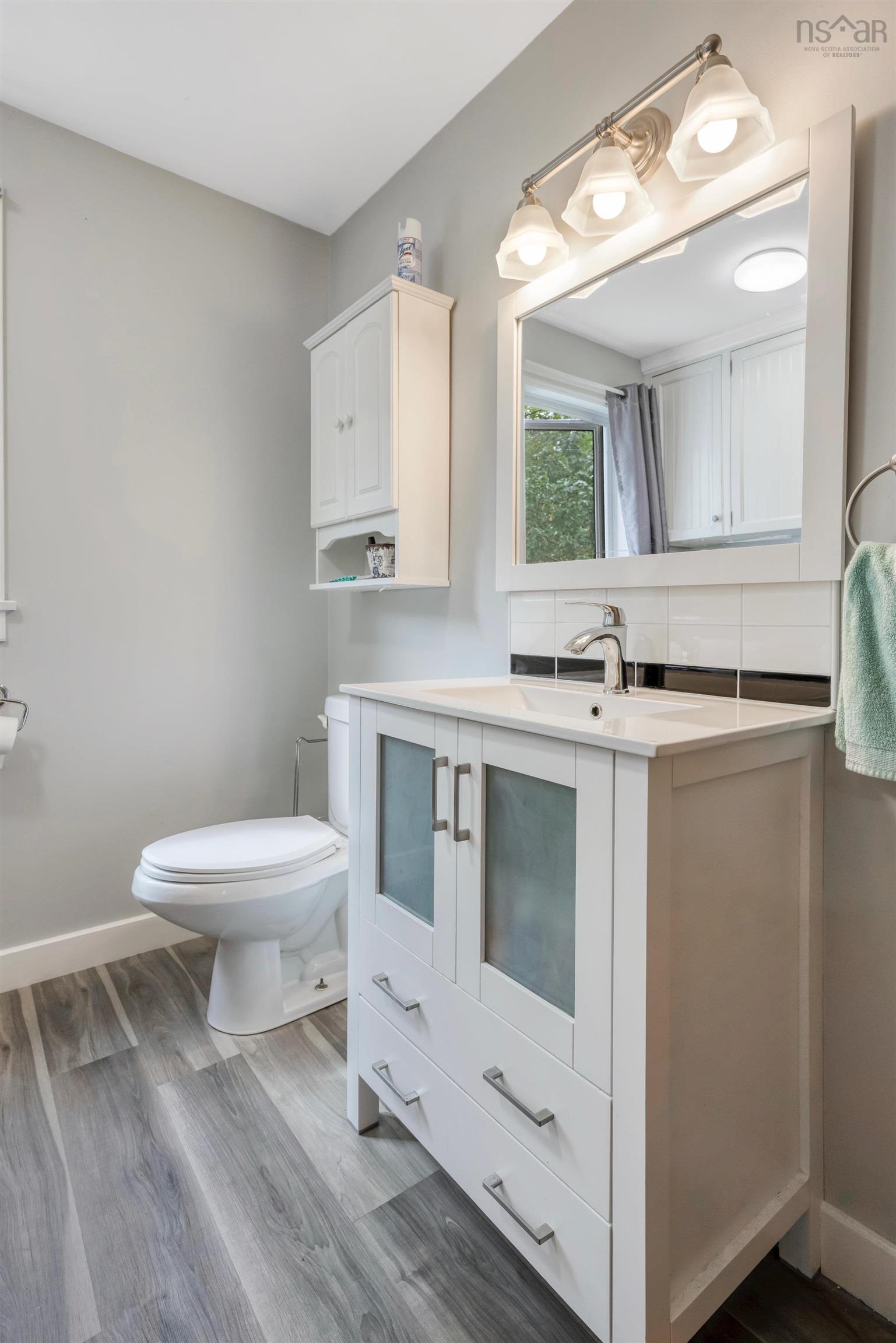 $825,000.00: 90 Orchard Heights, Maders Cove