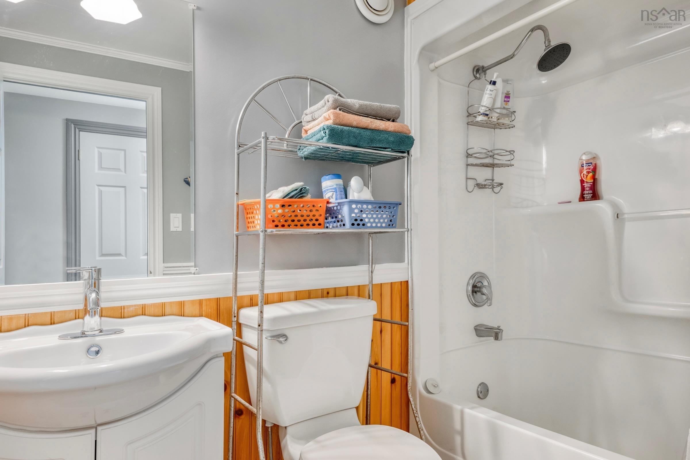 $825,000.00: 90 Orchard Heights, Maders Cove