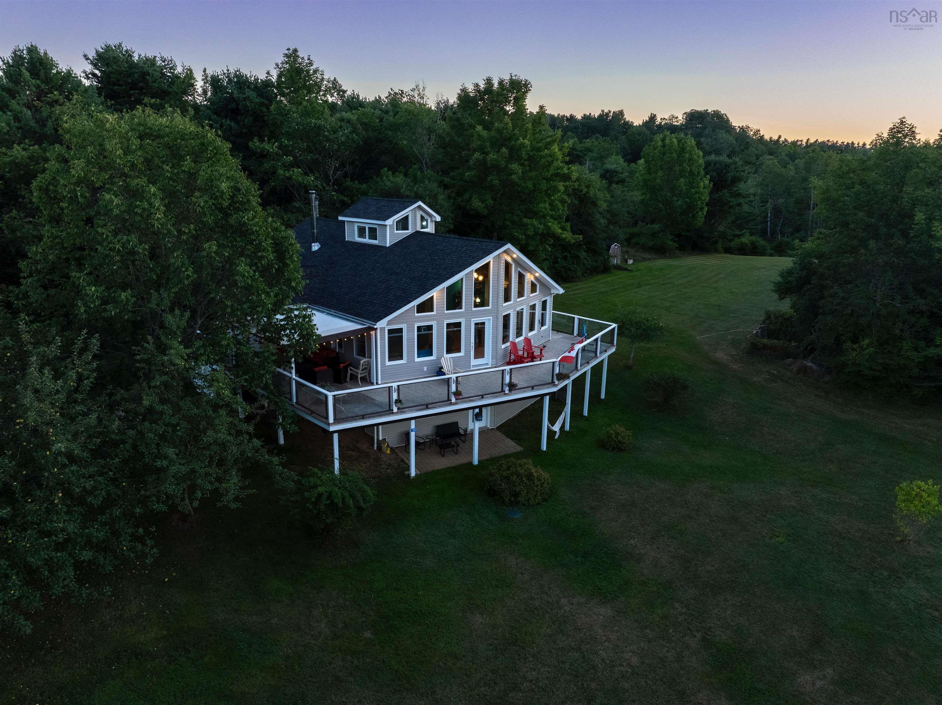 $825,000.00: 90 Orchard Heights, Maders Cove