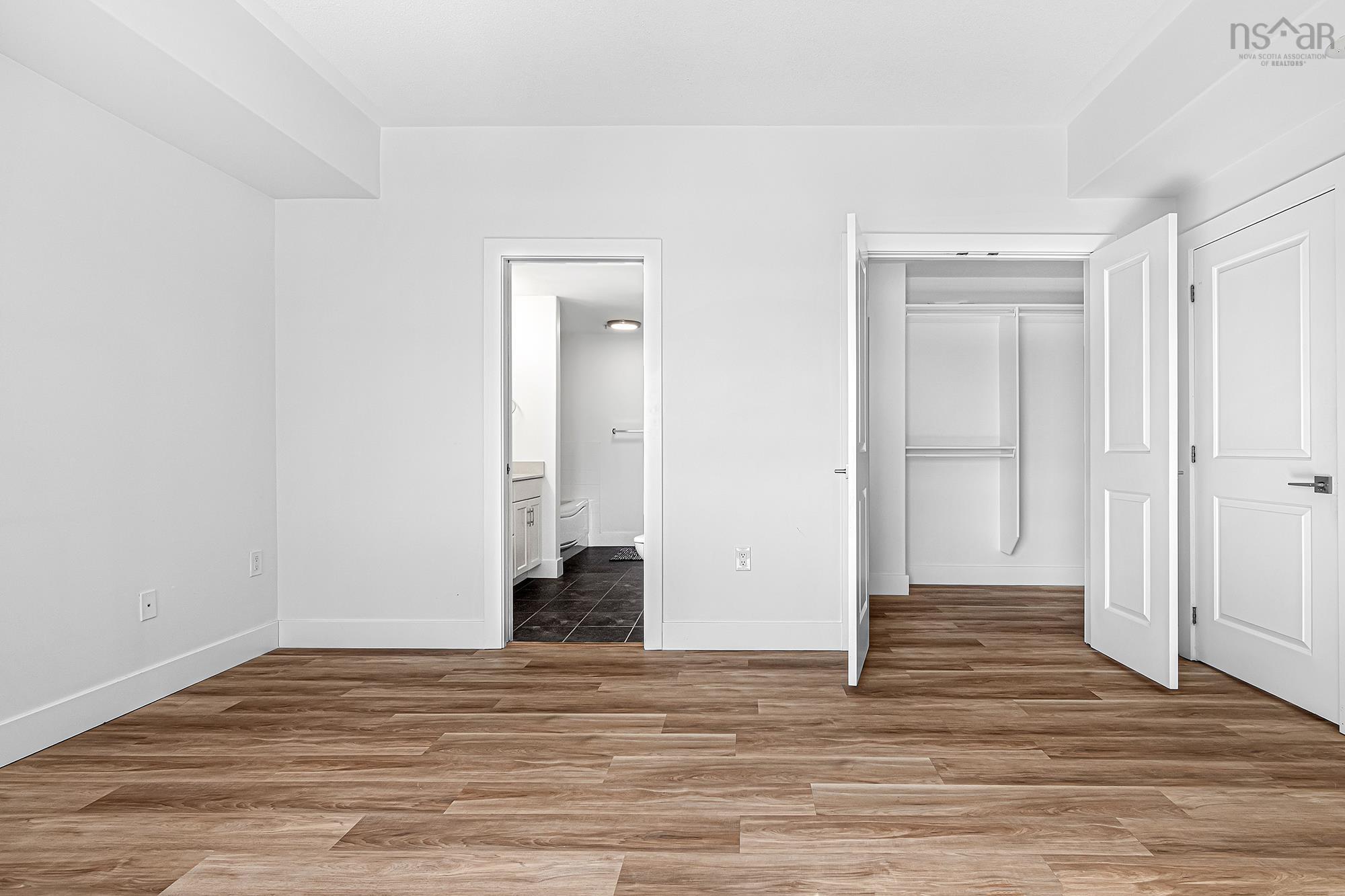 $489,900.00: 910 60 Walter Havill Drive, Halifax