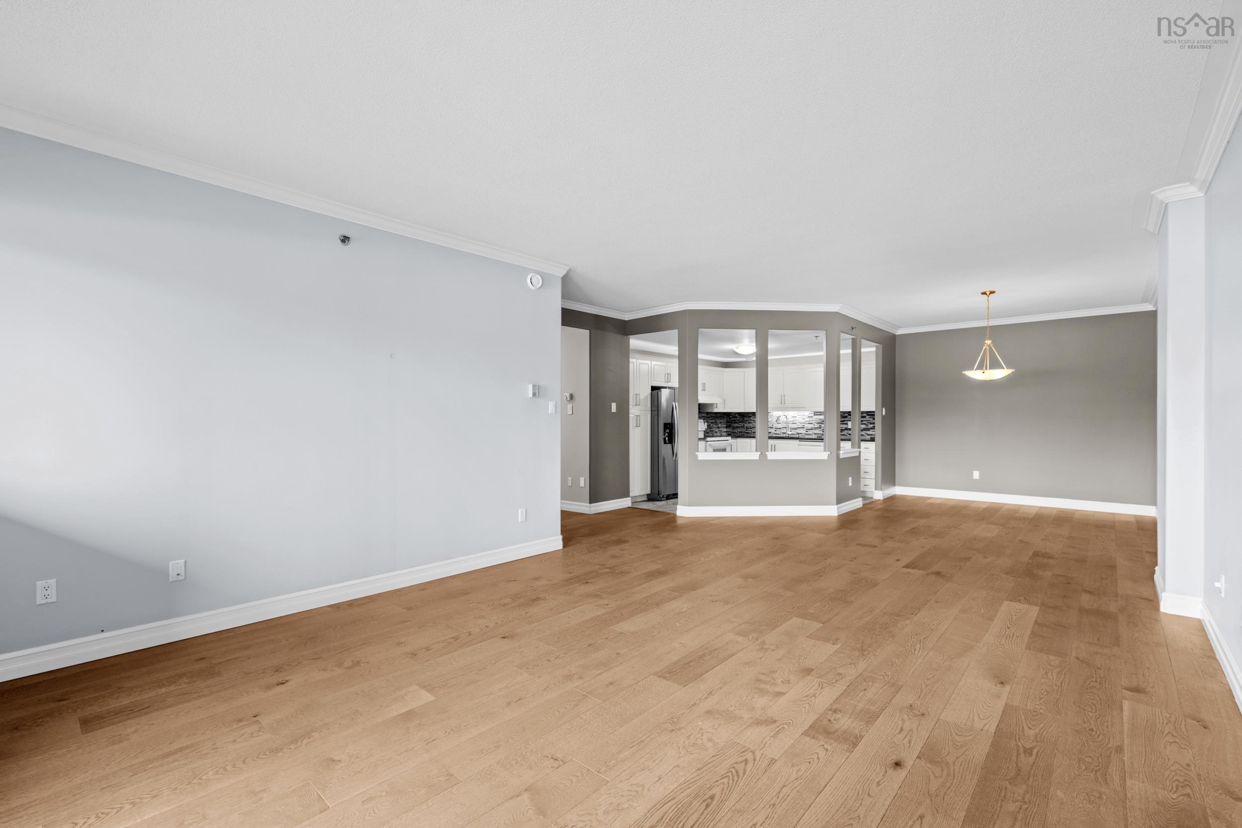 $469,900.00: 101 52 Whitehall Crescent, Dartmouth