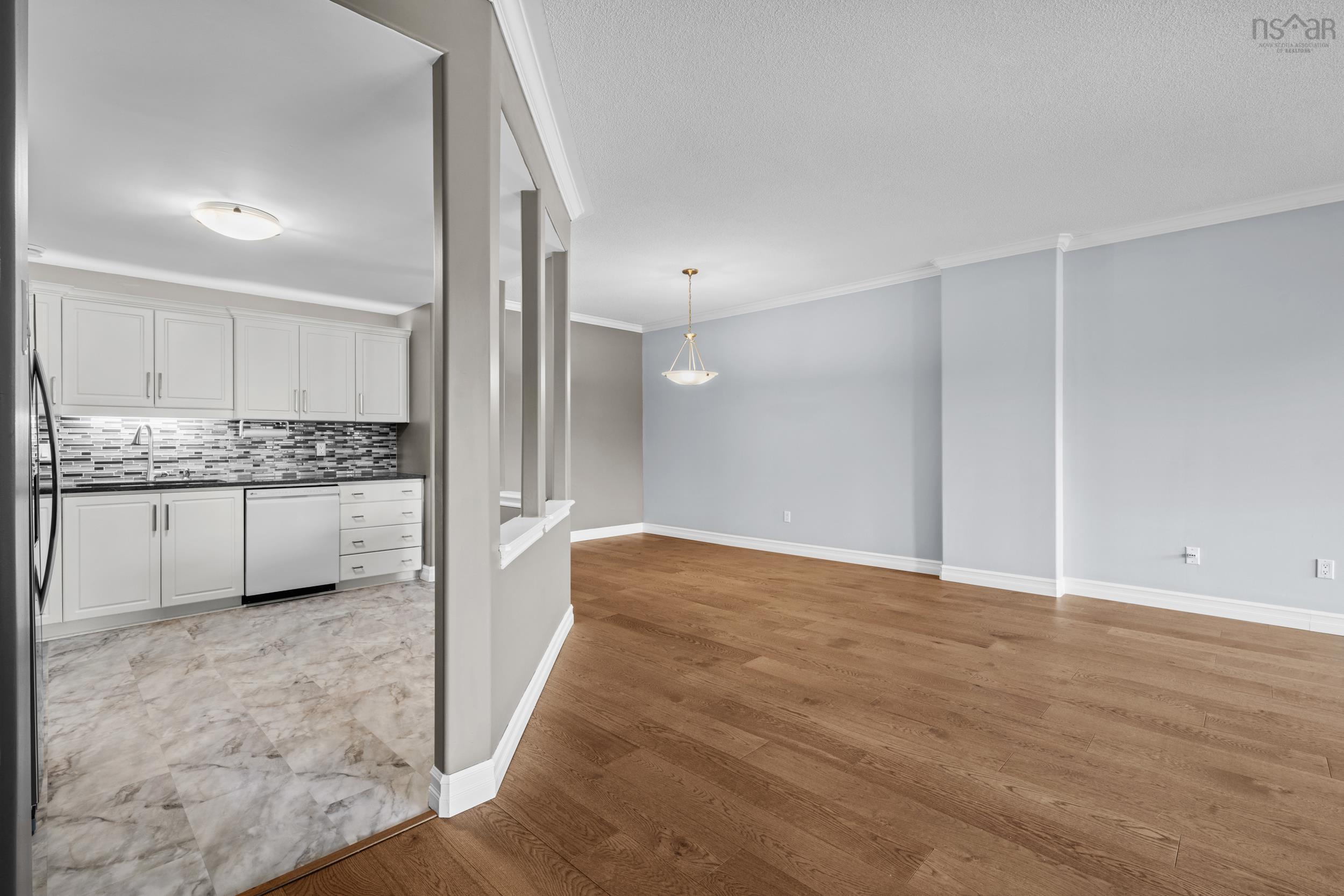 $469,900.00: 101 52 Whitehall Crescent, Dartmouth