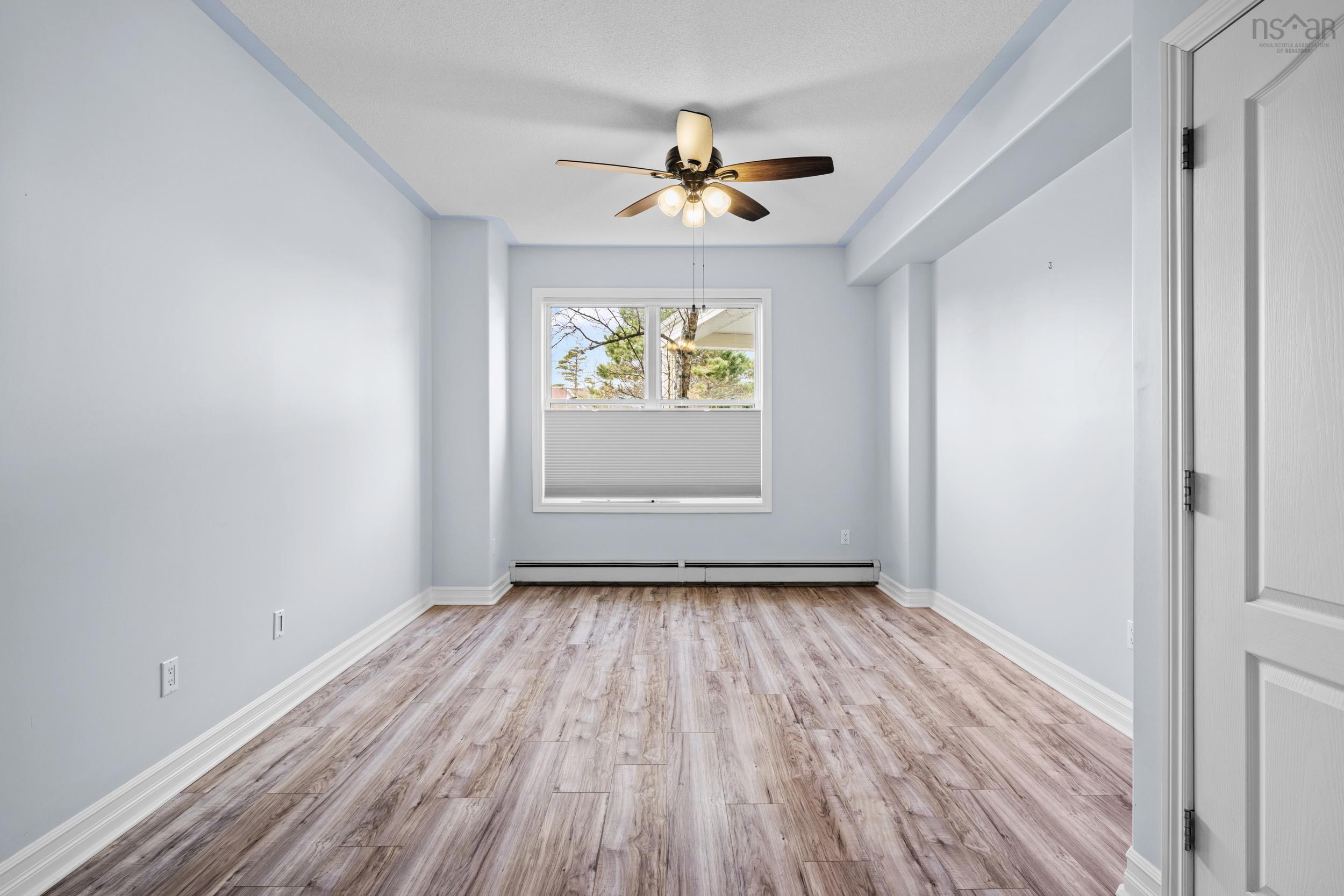 $469,900.00: 101 52 Whitehall Crescent, Dartmouth