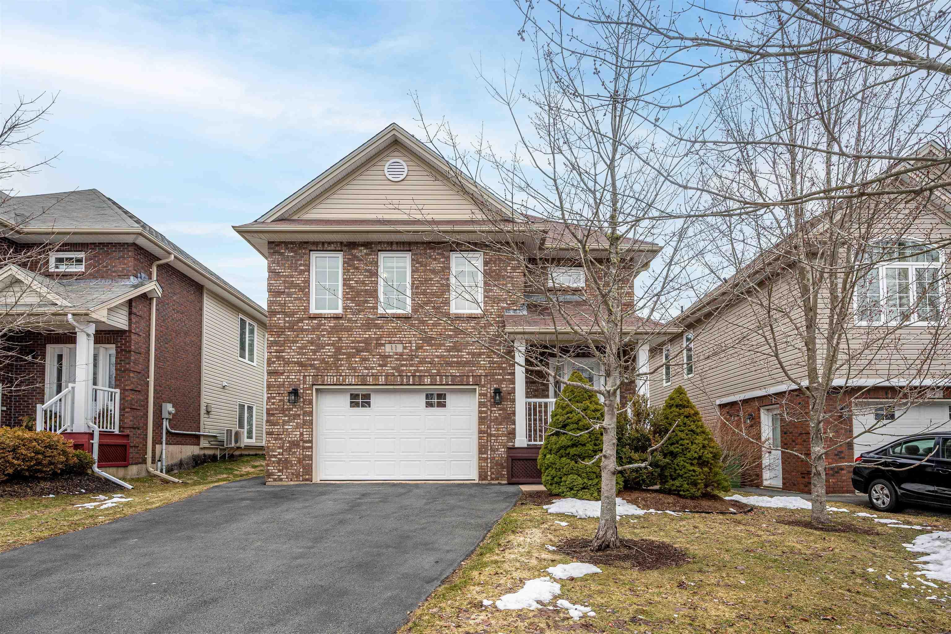 $724,900.00: 11 Stockton Ridge, Bedford