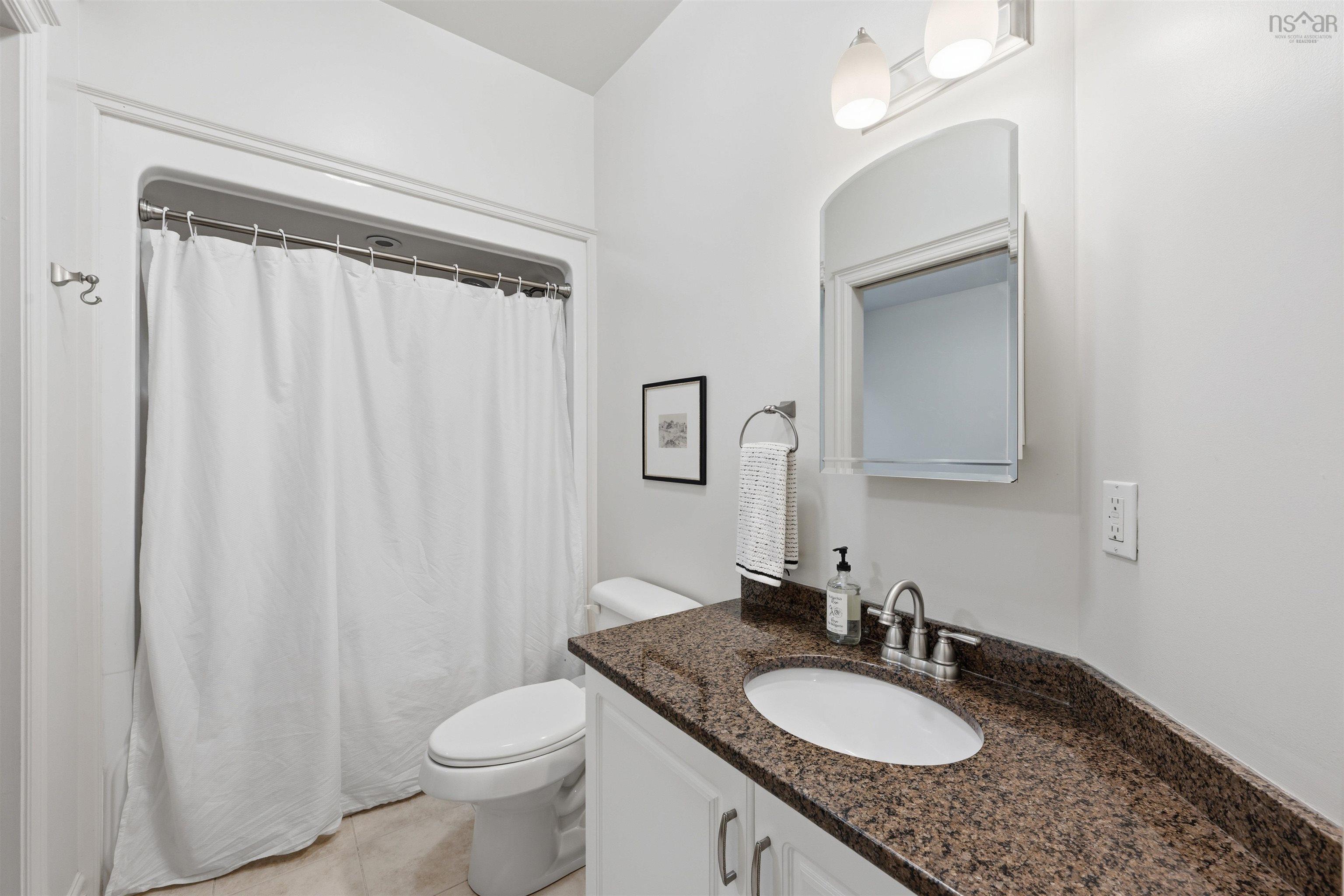 $724,900.00: 11 Stockton Ridge, Bedford