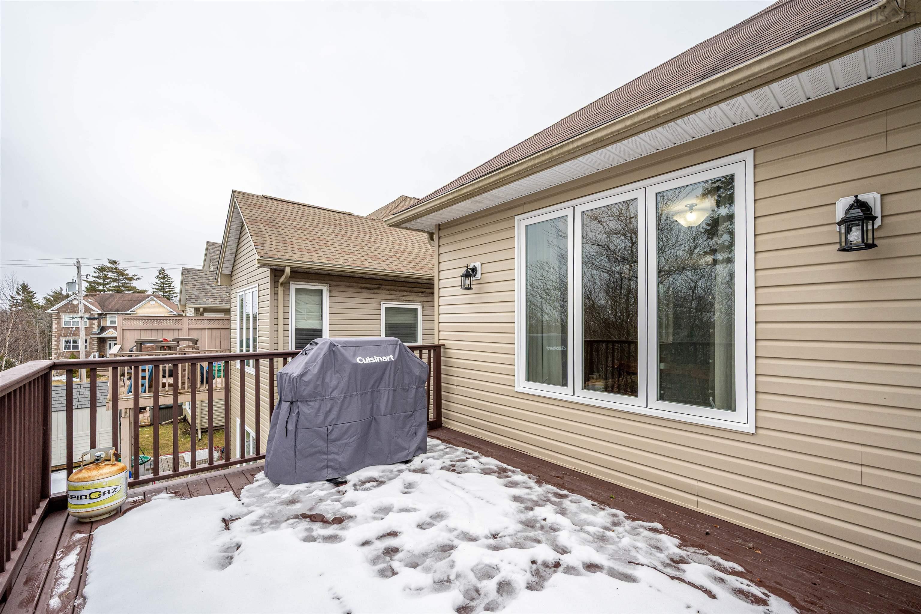 $724,900.00: 11 Stockton Ridge, Bedford