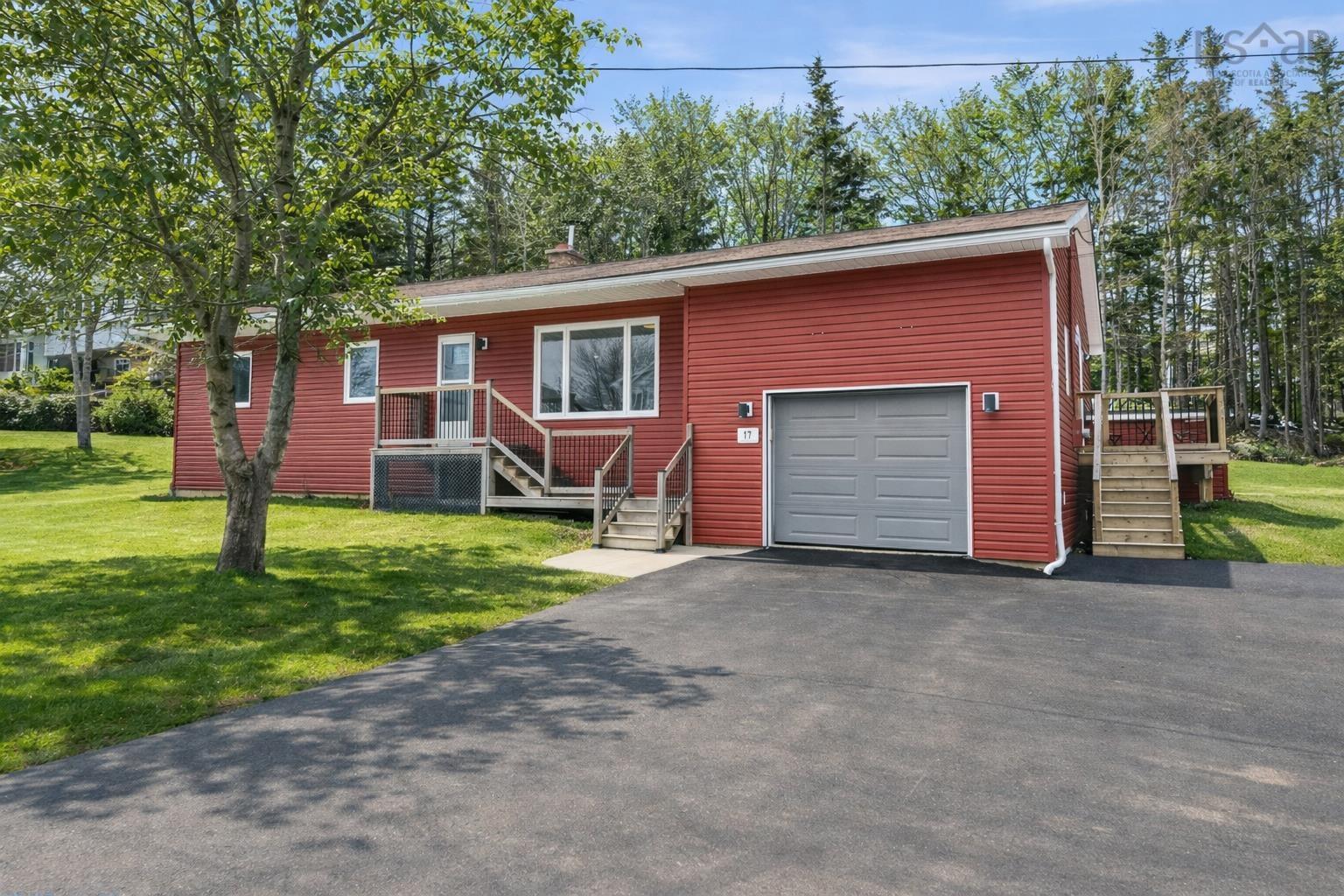 $599,900.00: 17 Sprucewood Avenue, Timberlea