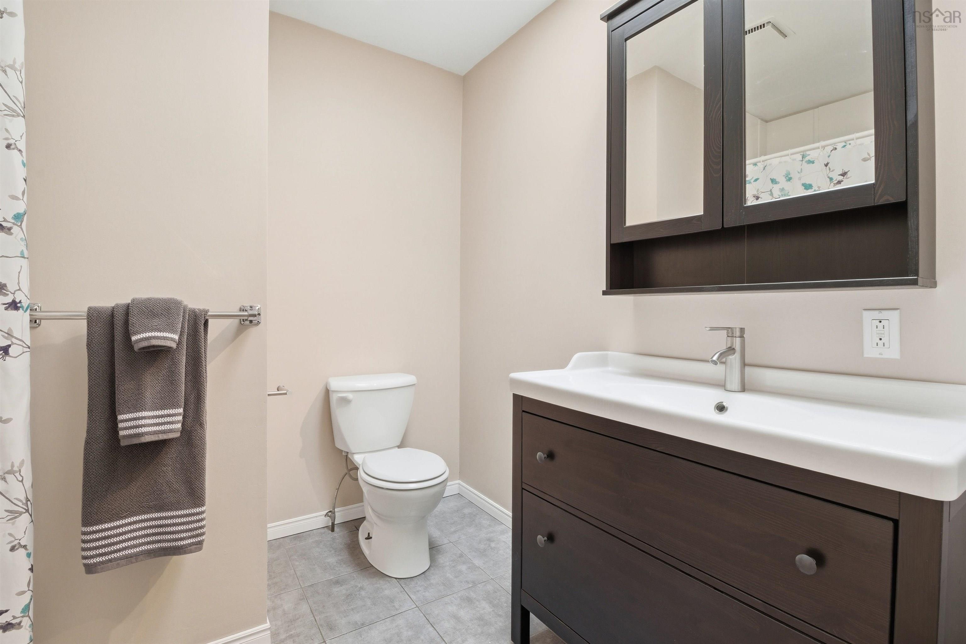 $599,900.00: 17 Sprucewood Avenue, Timberlea