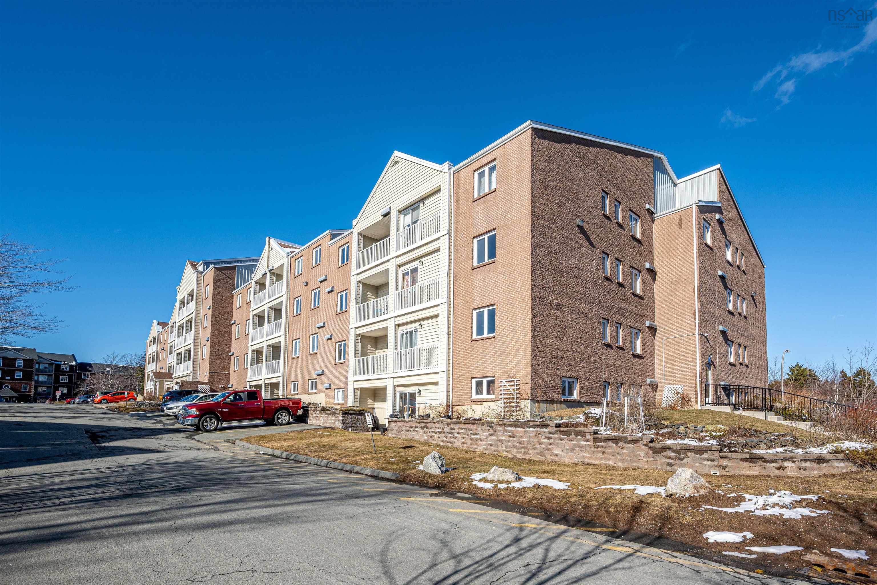 $332,900.00: 314 15 Langbrea Drive, Halifax