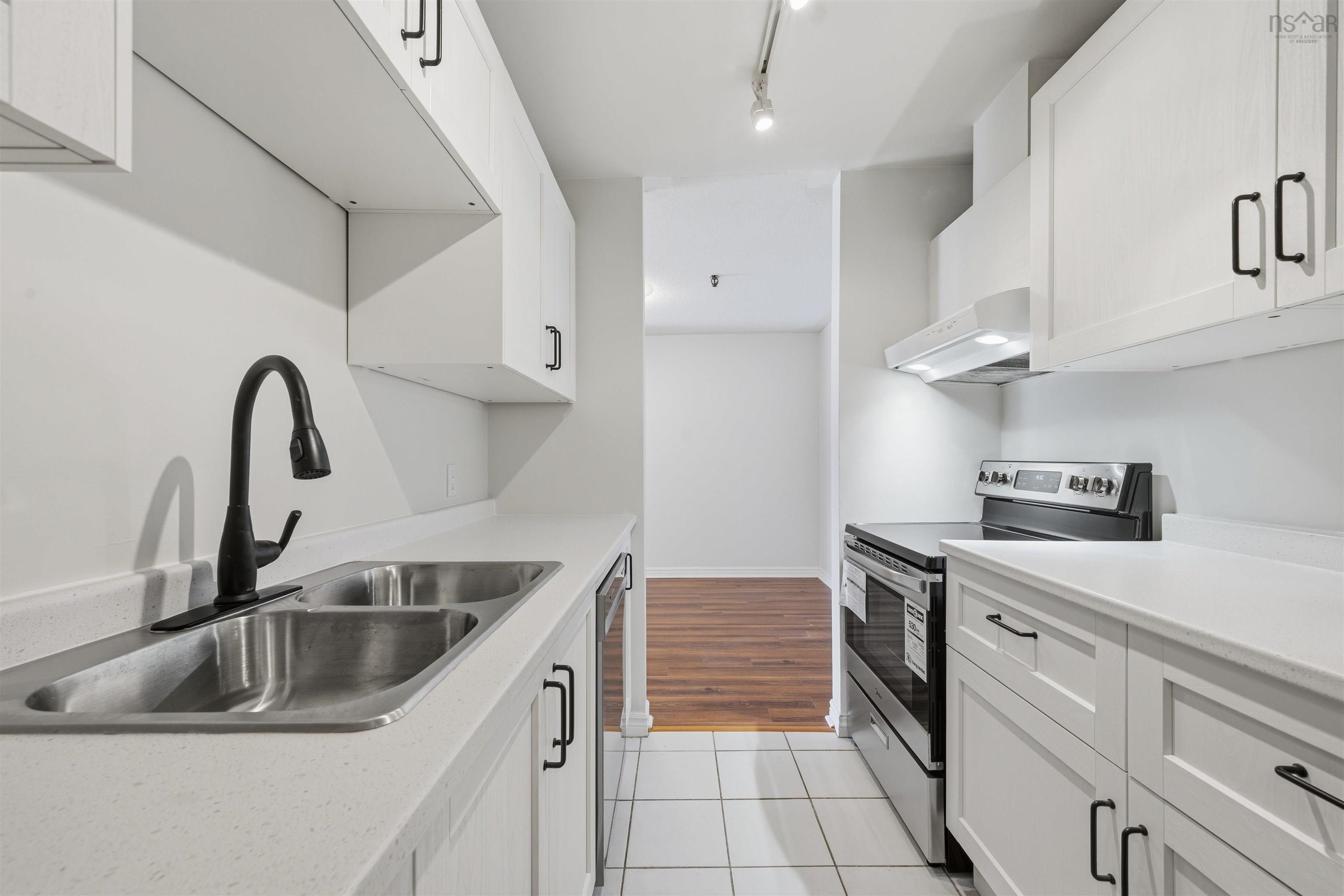 $332,900.00: 314 15 Langbrea Drive, Halifax