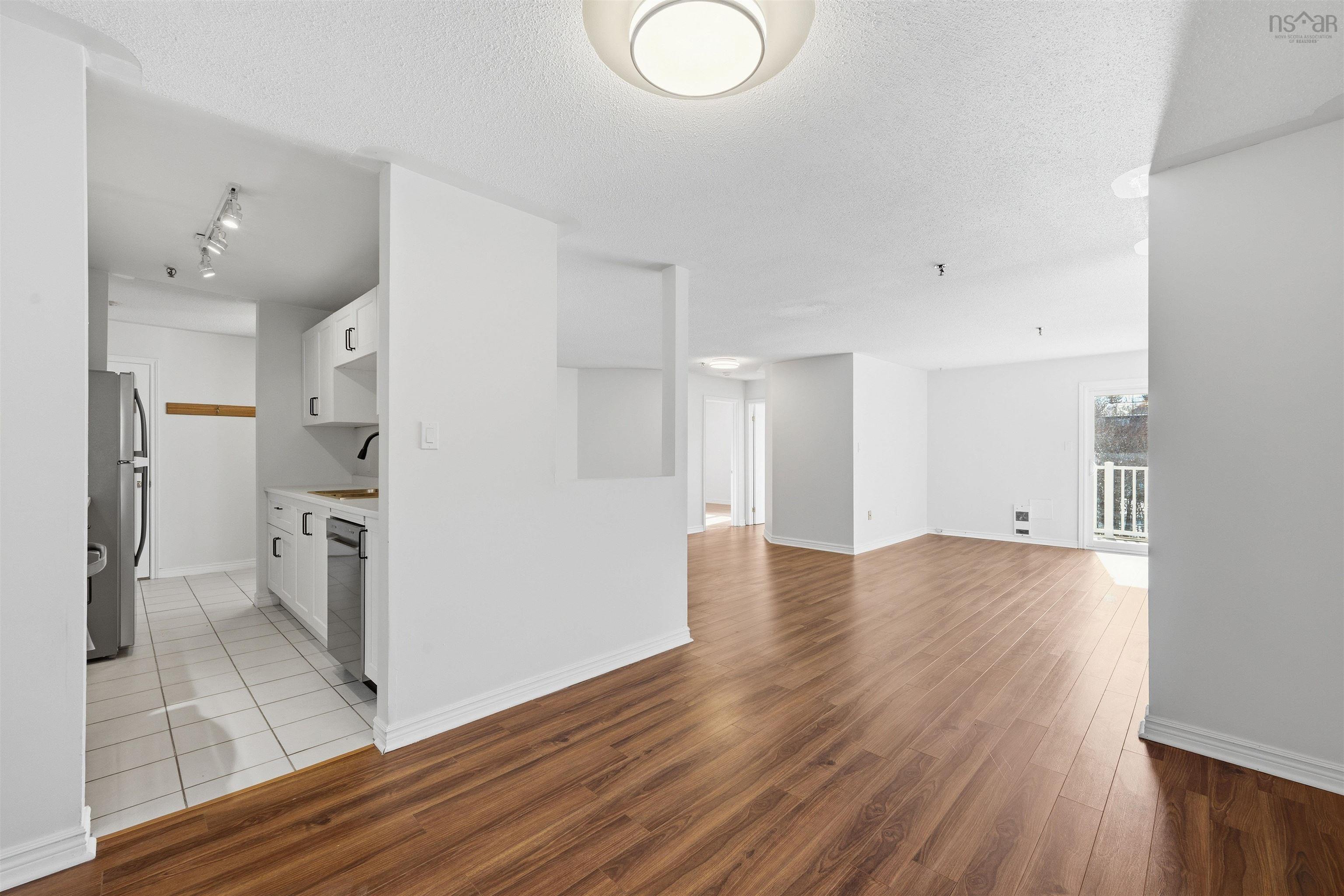 $332,900.00: 314 15 Langbrea Drive, Halifax