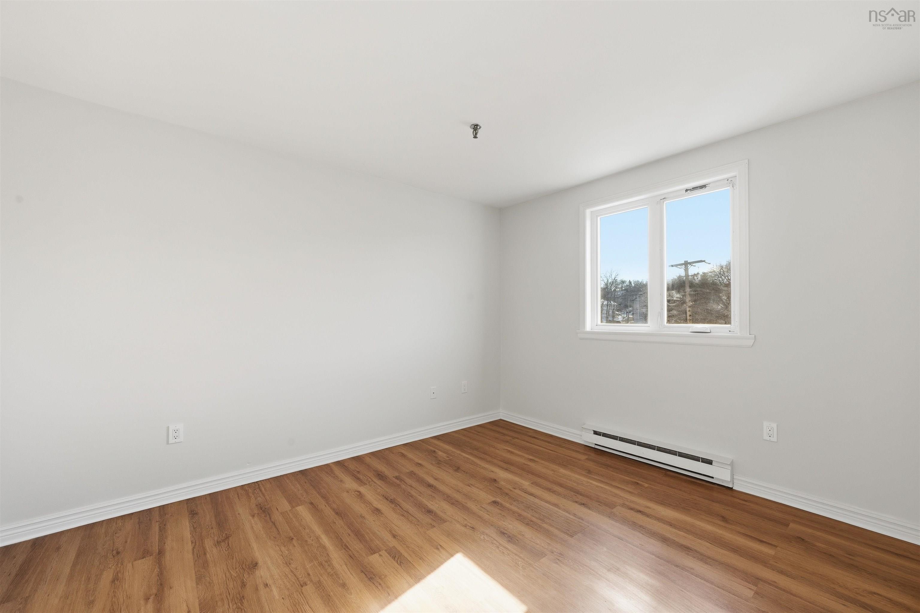 $332,900.00: 314 15 Langbrea Drive, Halifax