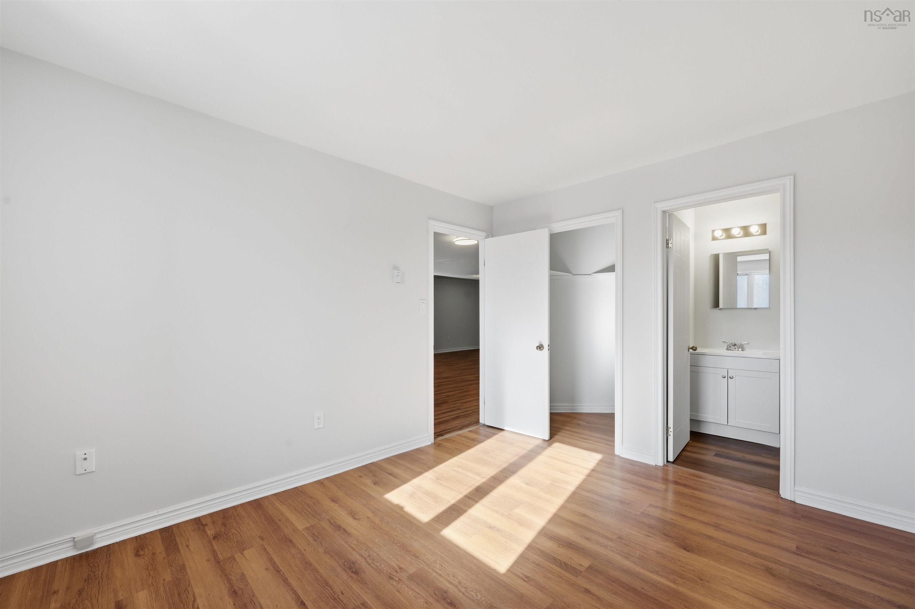 $332,900.00: 314 15 Langbrea Drive, Halifax