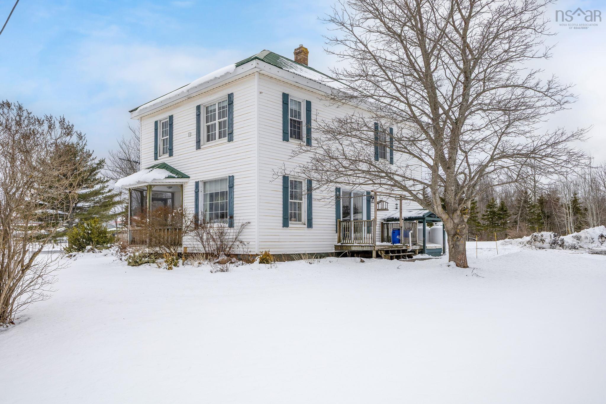 $324,900.00: 43 Harris Road, Haliburton