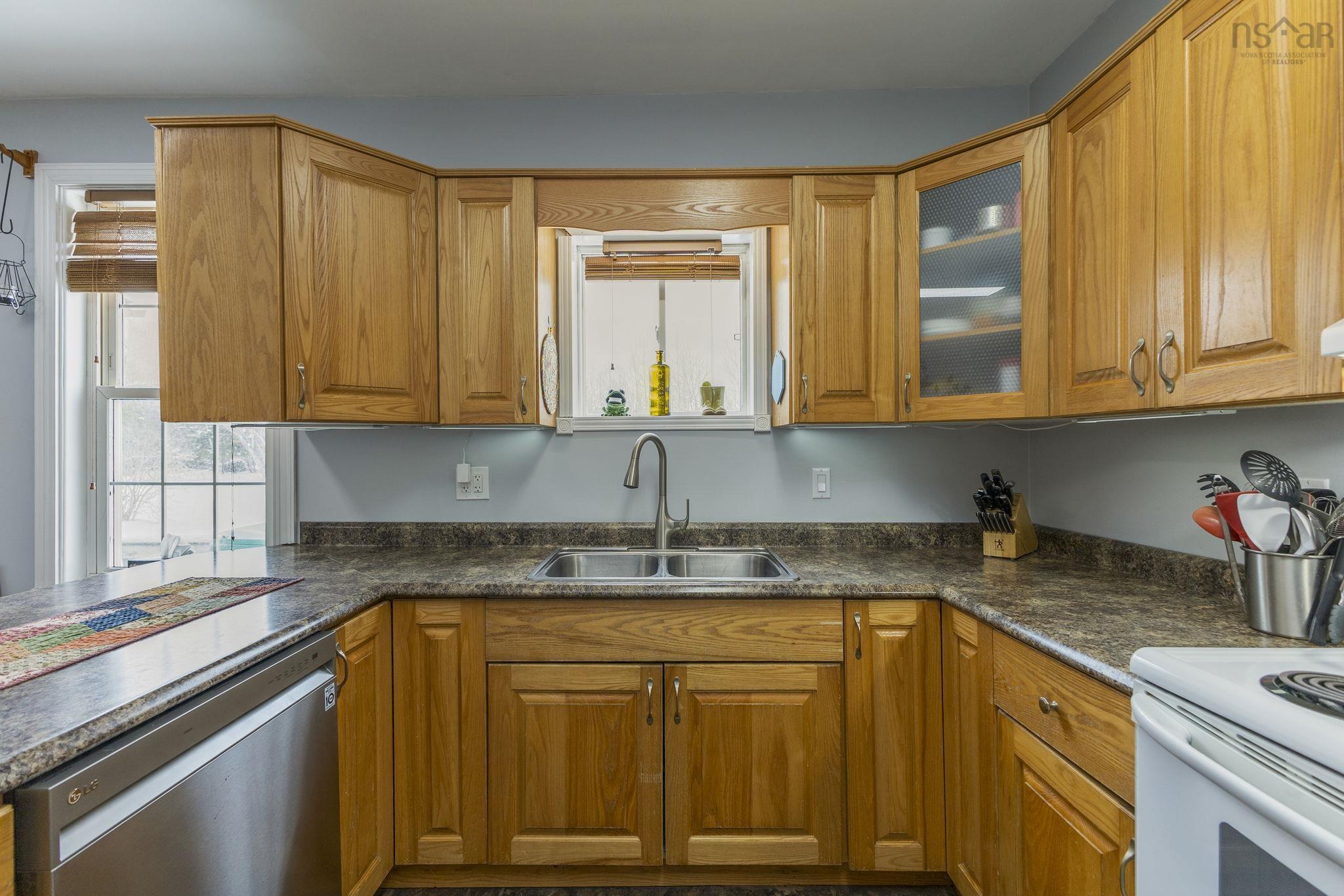 $324,900.00: 43 Harris Road, Haliburton