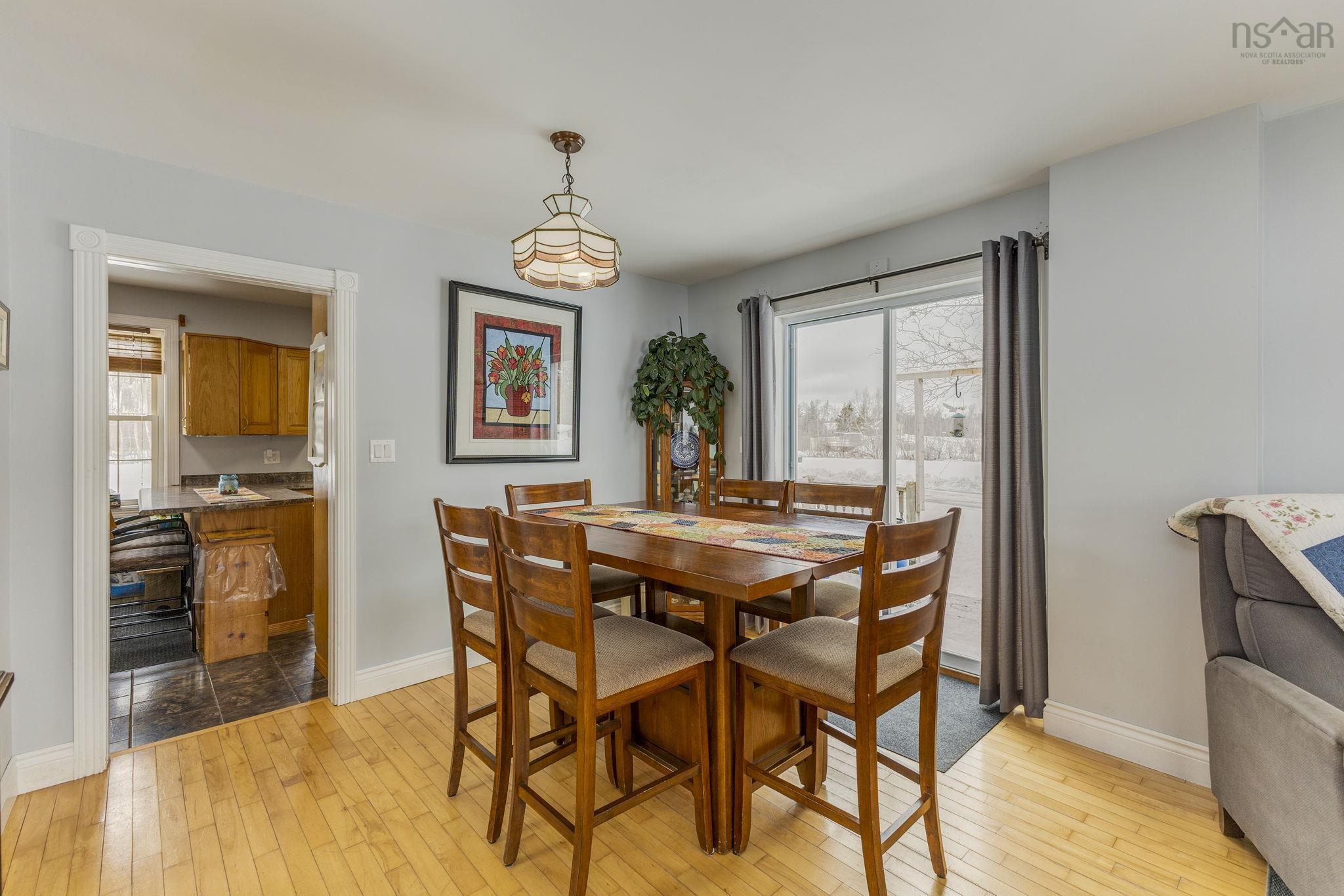 $324,900.00: 43 Harris Road, Haliburton