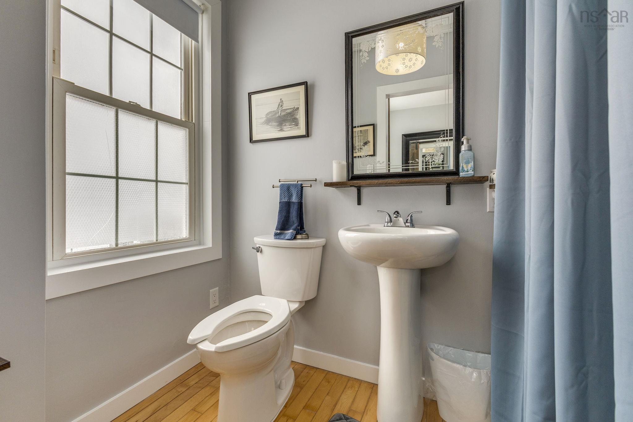 $324,900.00: 43 Harris Road, Haliburton