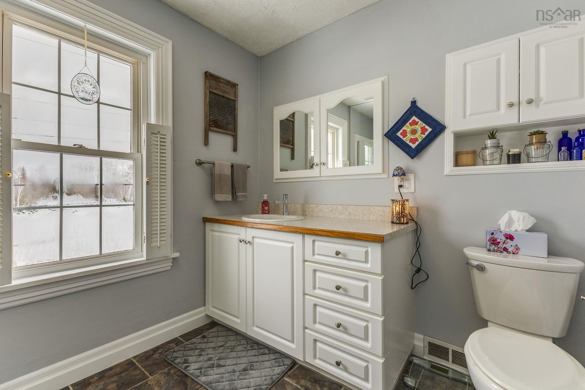 $324,900.00: 43 Harris Road, Haliburton