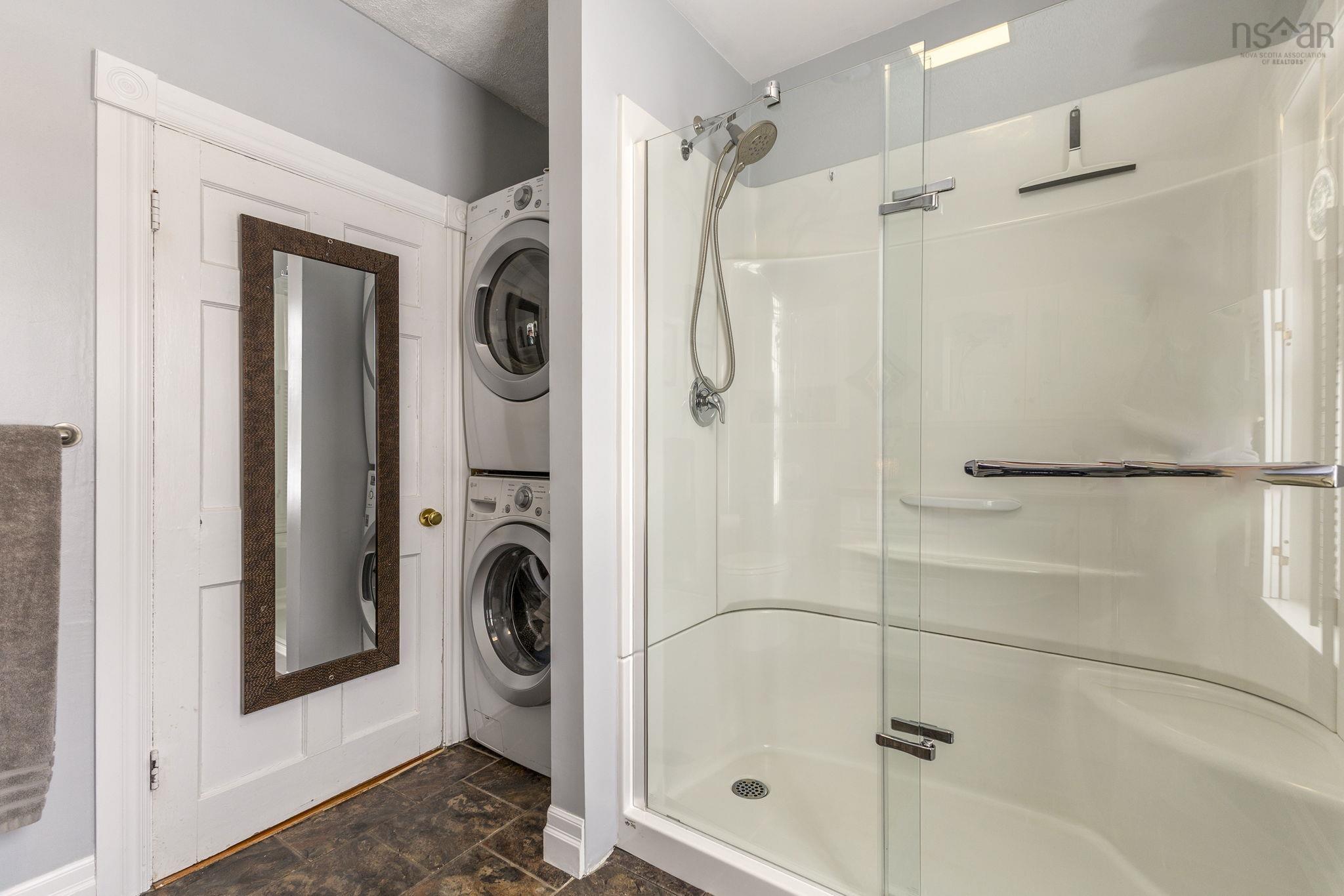 $324,900.00: 43 Harris Road, Haliburton