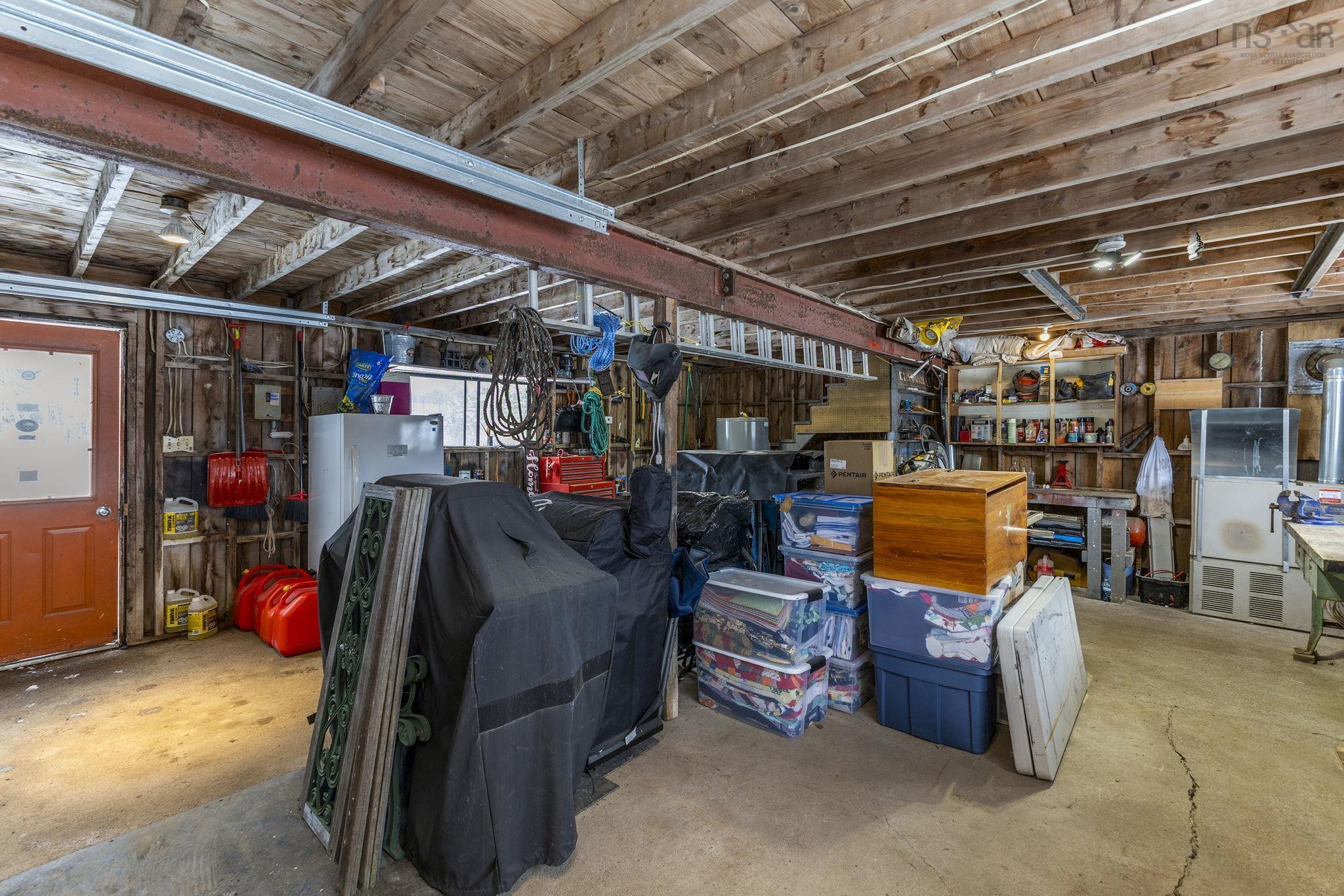 $324,900.00: 43 Harris Road, Haliburton