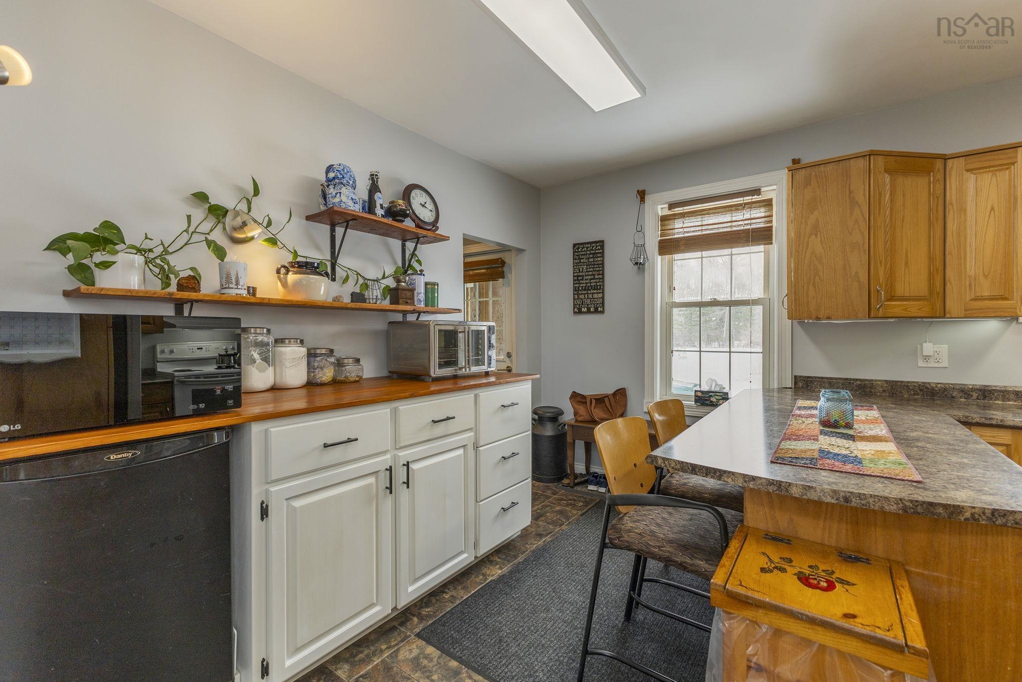 $324,900.00: 43 Harris Road, Haliburton