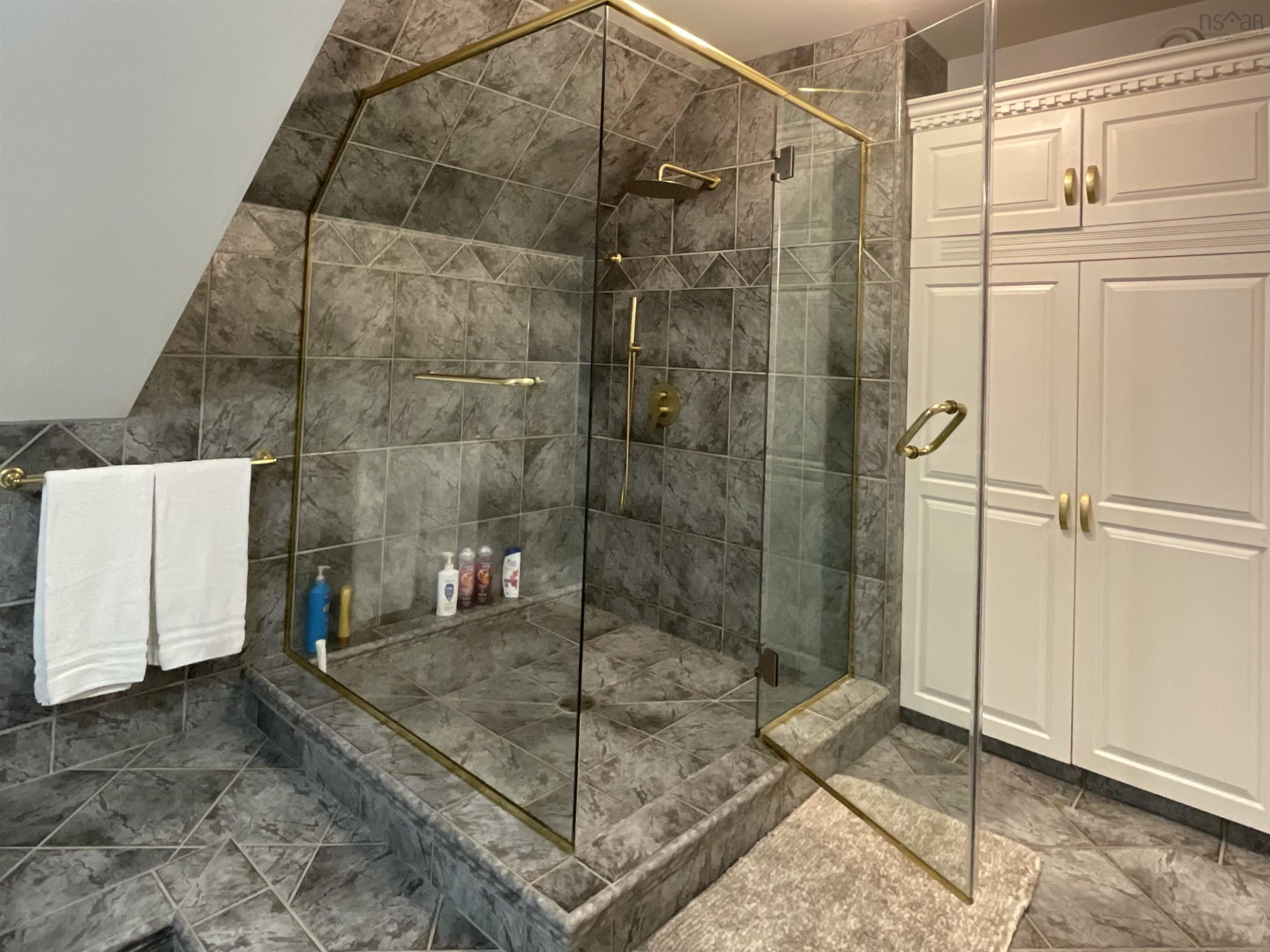 $1,399,000.00: 82 Tower Road, Mulgrave