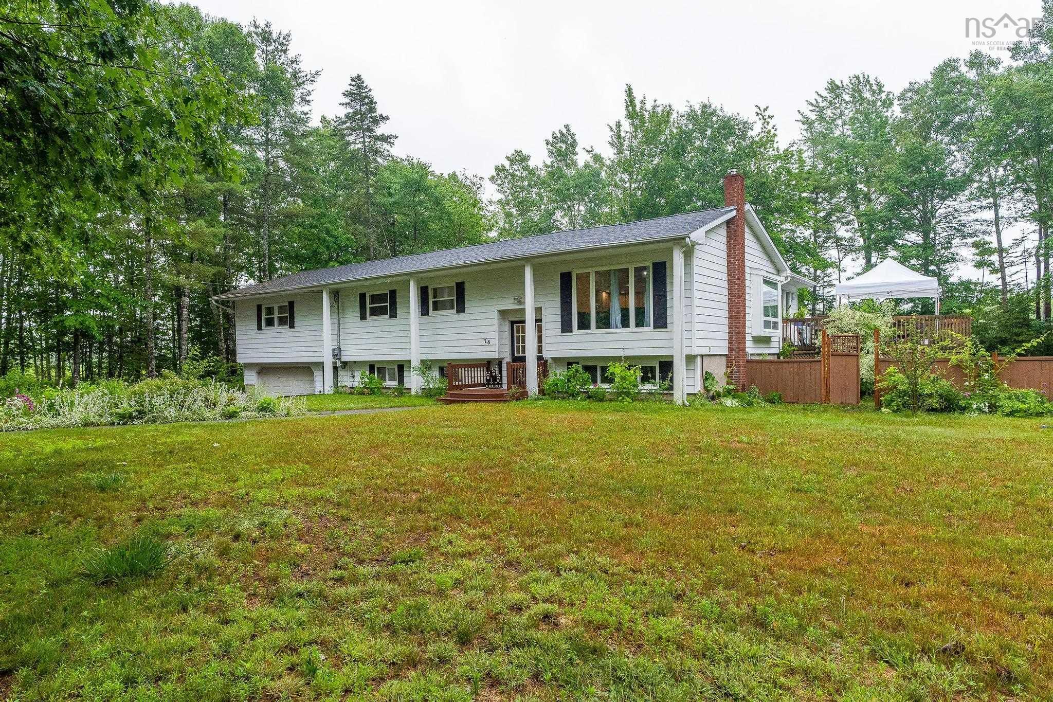 $549,900.00: 78 Birch Drive, Meadowvale