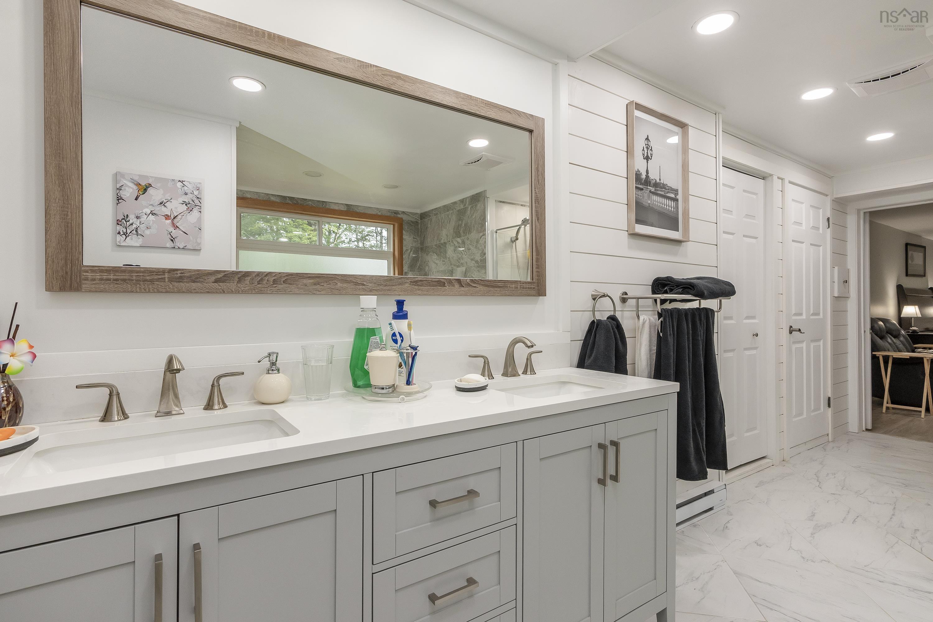 $549,900.00: 78 Birch Drive, Meadowvale