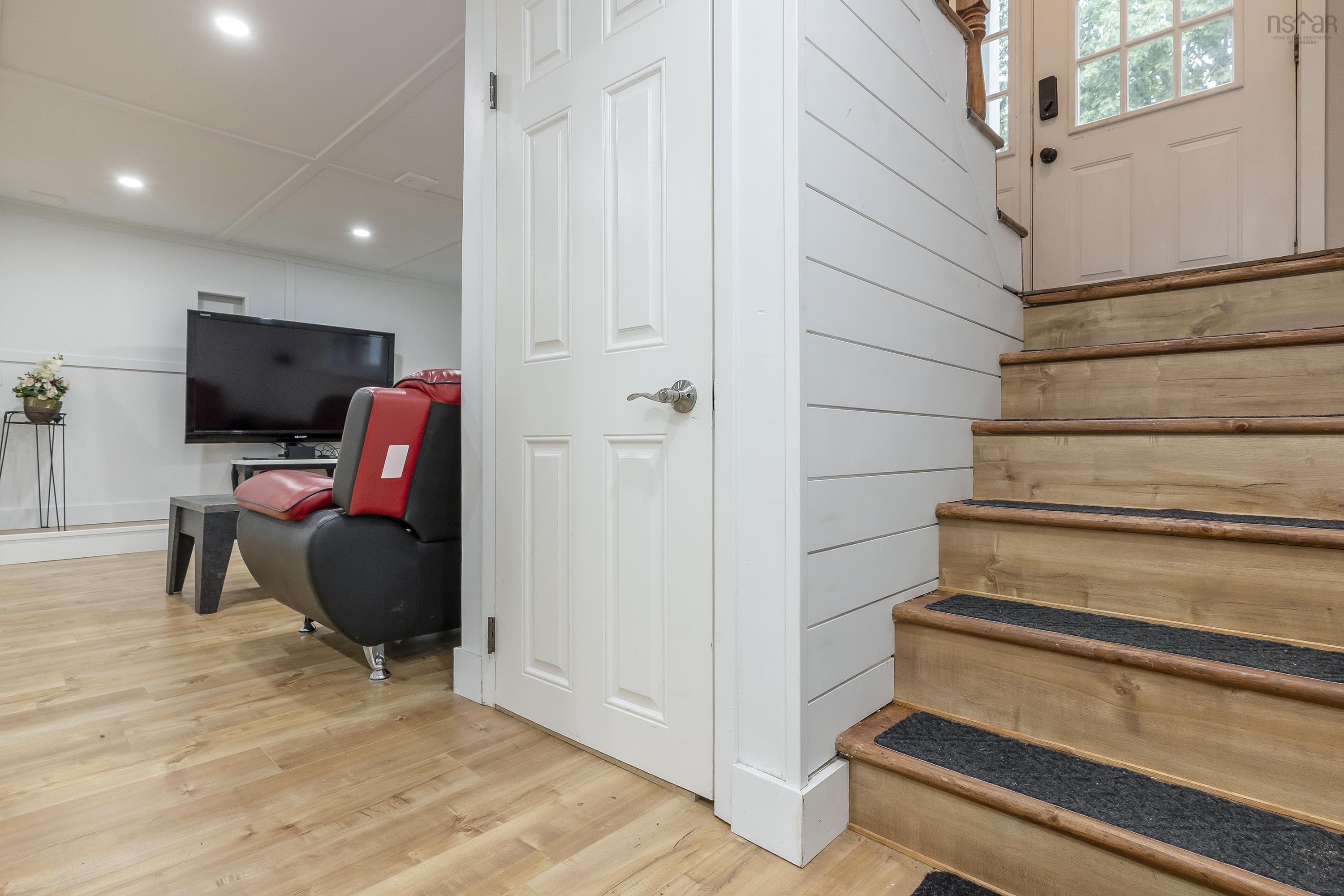 $549,900.00: 78 Birch Drive, Meadowvale