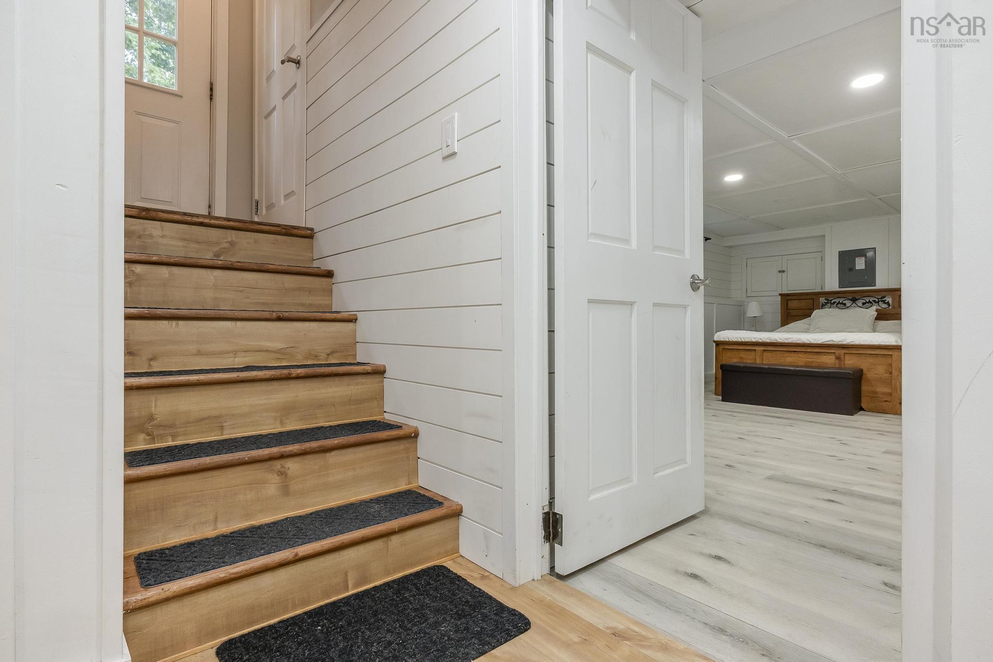 $549,900.00: 78 Birch Drive, Meadowvale