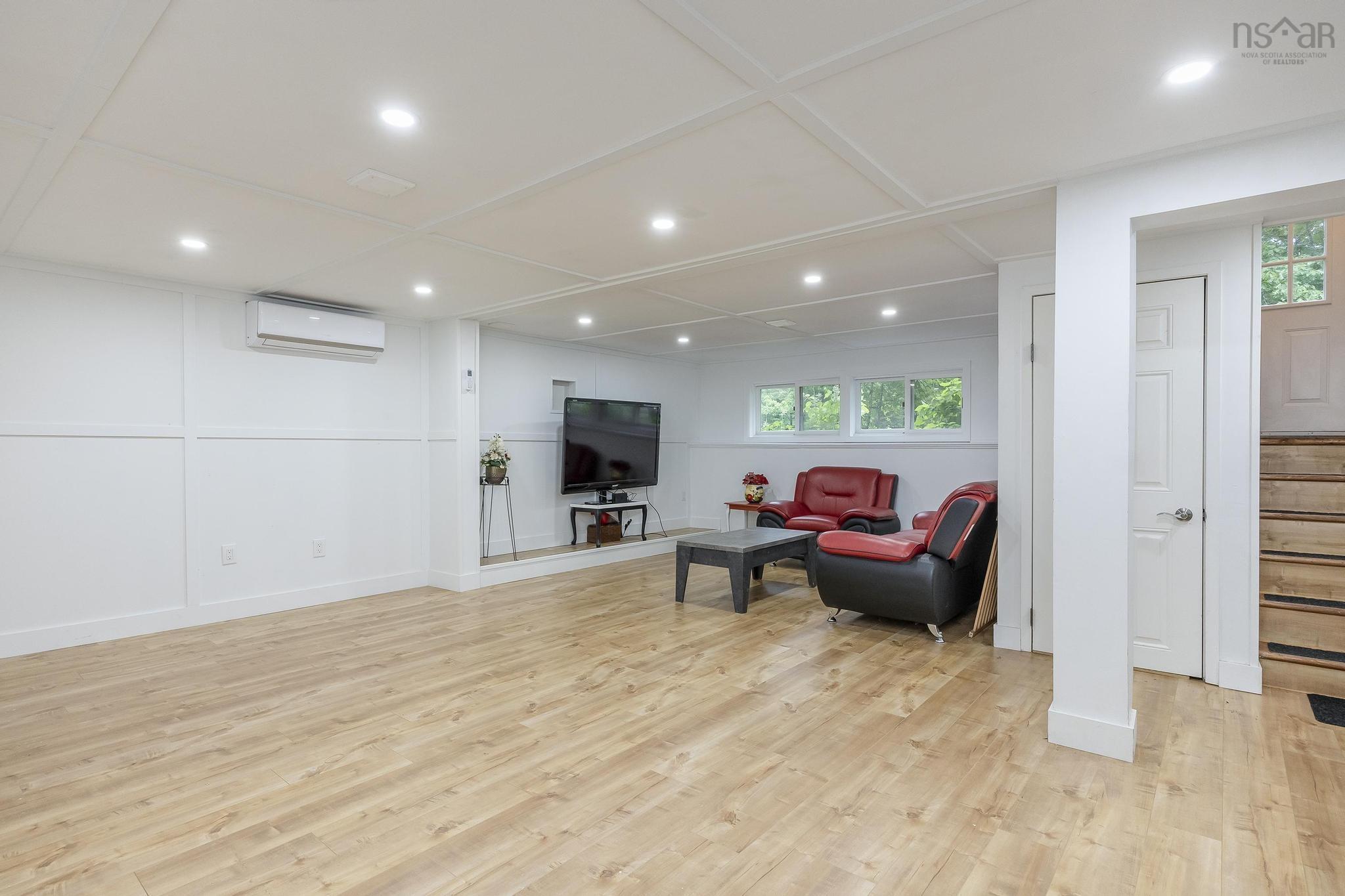 $549,900.00: 78 Birch Drive, Meadowvale