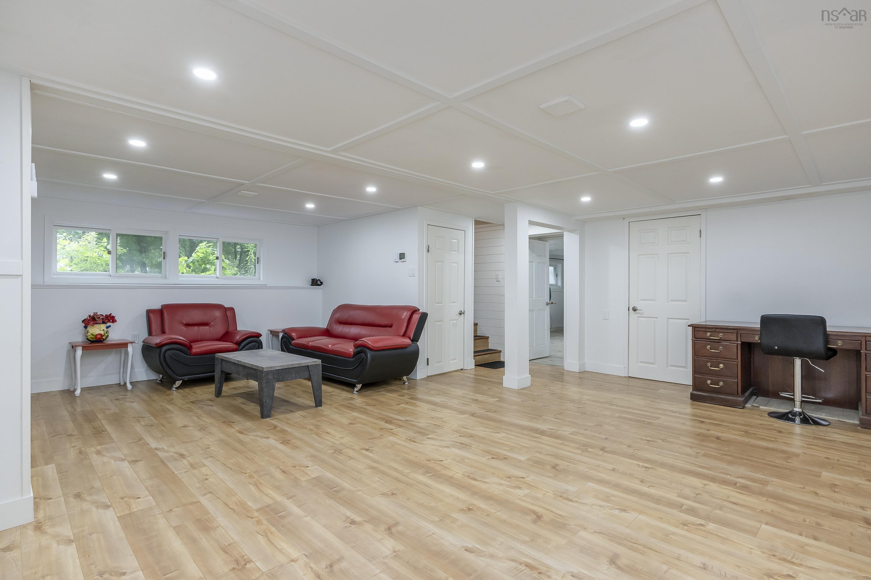 $549,900.00: 78 Birch Drive, Meadowvale