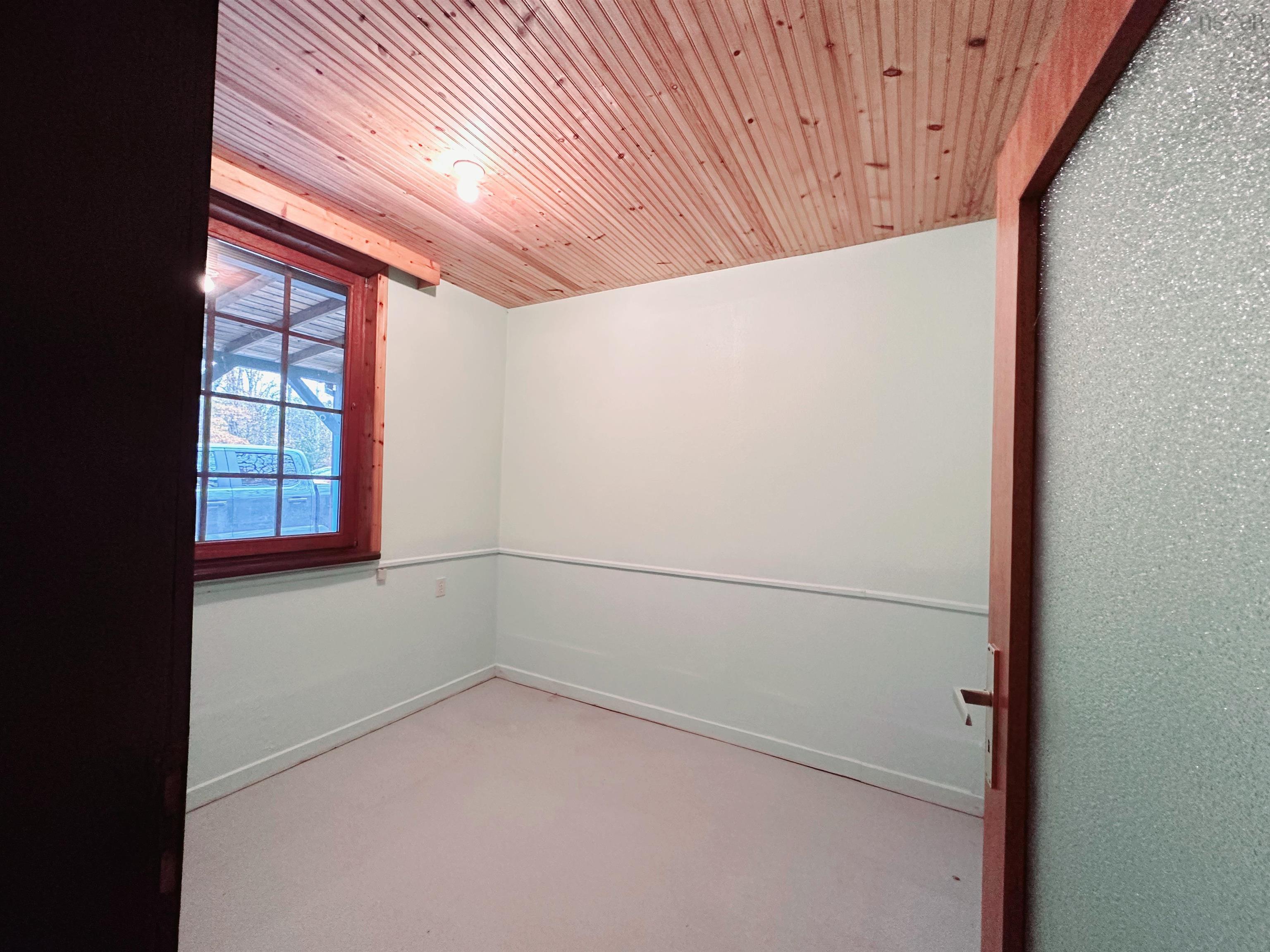 $275,000.00: 10 River Road, Port L