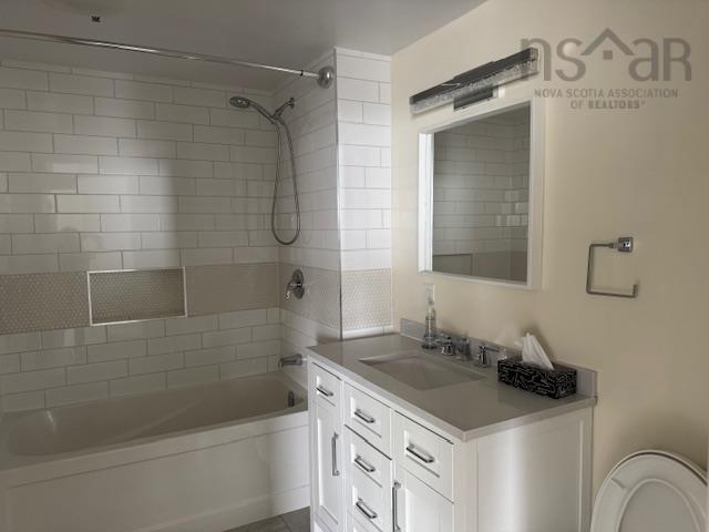 $569,000.00: 1002 1465 Brenton Street, Halifax