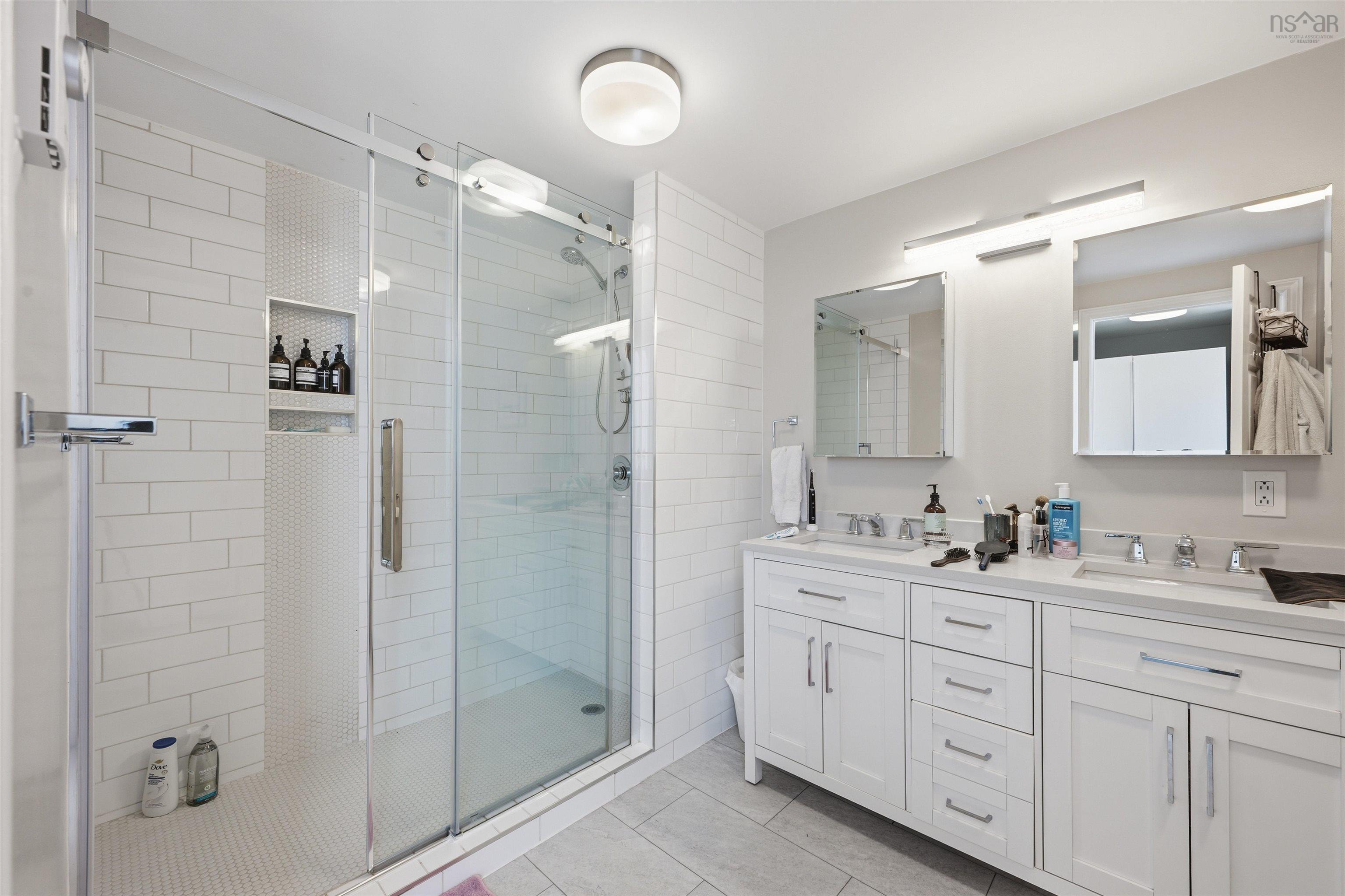 1002 1465 Brenton Street, Halifax, NS (MLS 202604783)