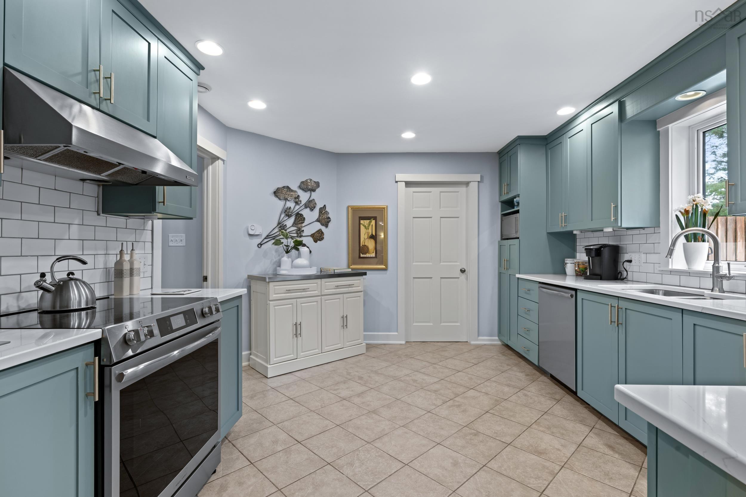 $1,099,000.00: 532 Oakland Road, Indian Point