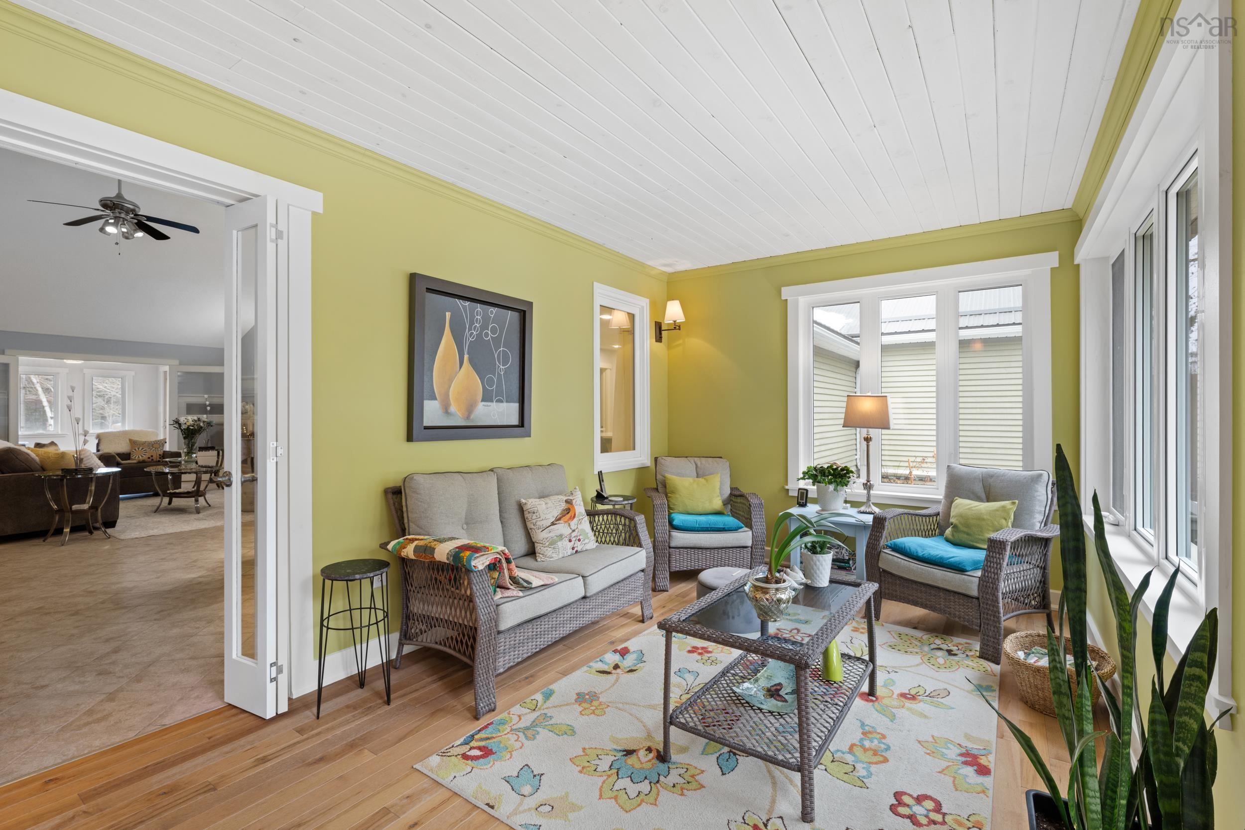 $1,099,000.00: 532 Oakland Road, Indian Point