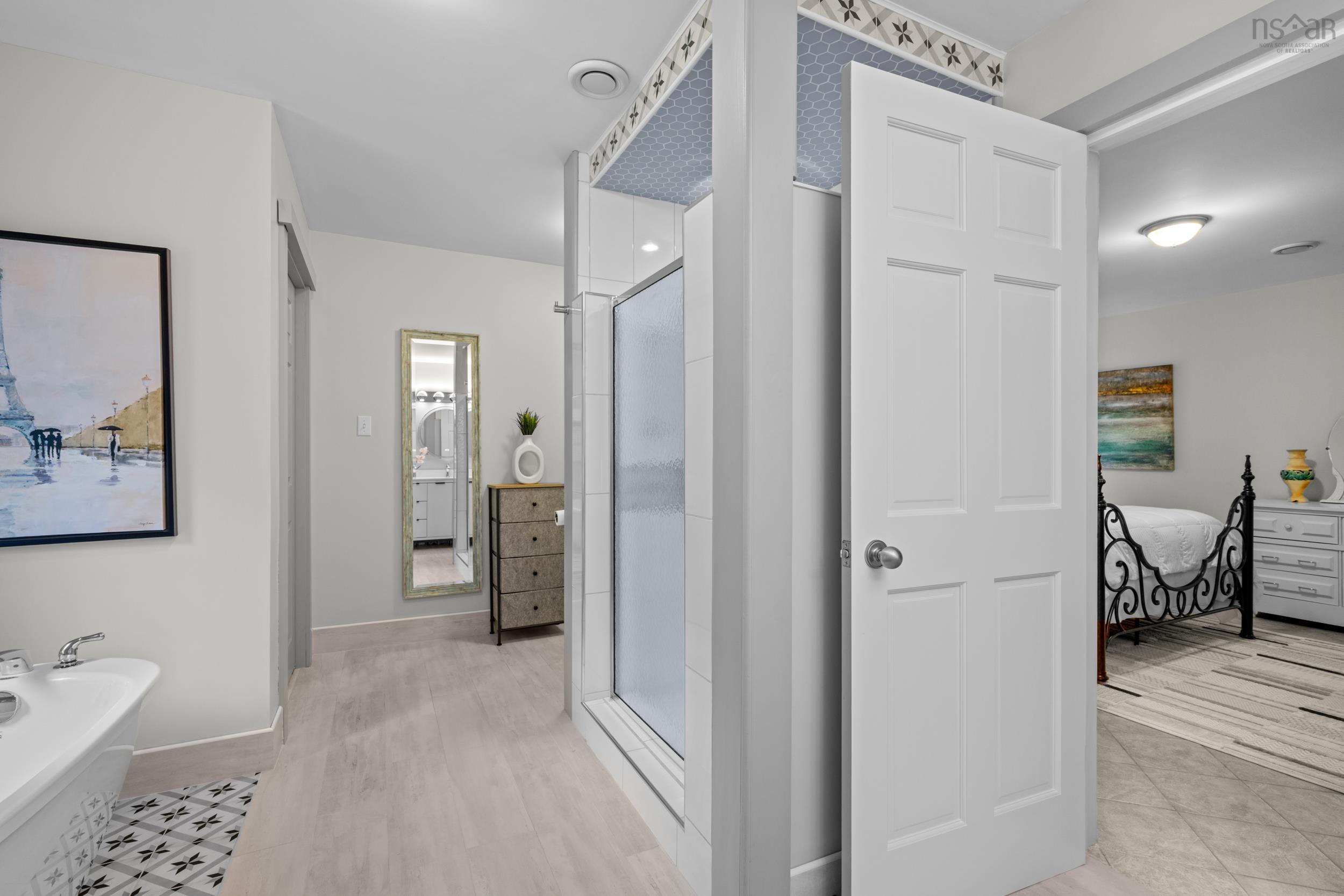 $1,099,000.00: 532 Oakland Road, Indian Point