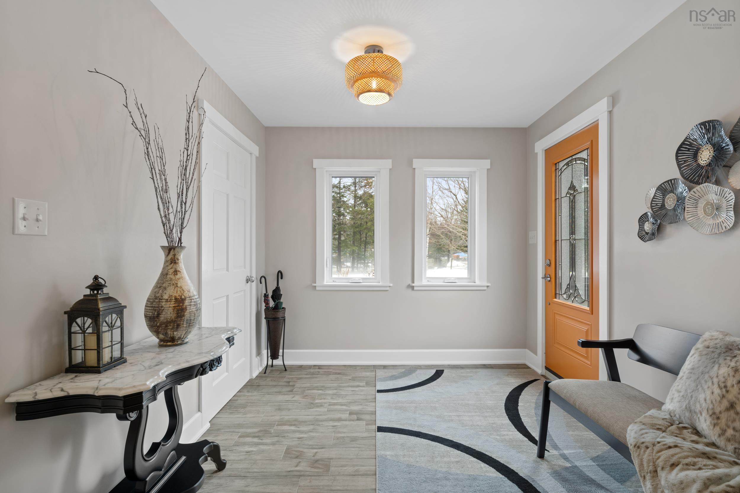 $1,099,000.00: 532 Oakland Road, Indian Point