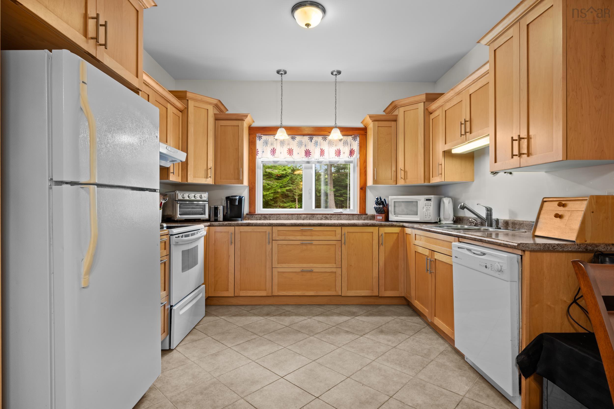 $1,099,000.00: 532 Oakland Road, Indian Point