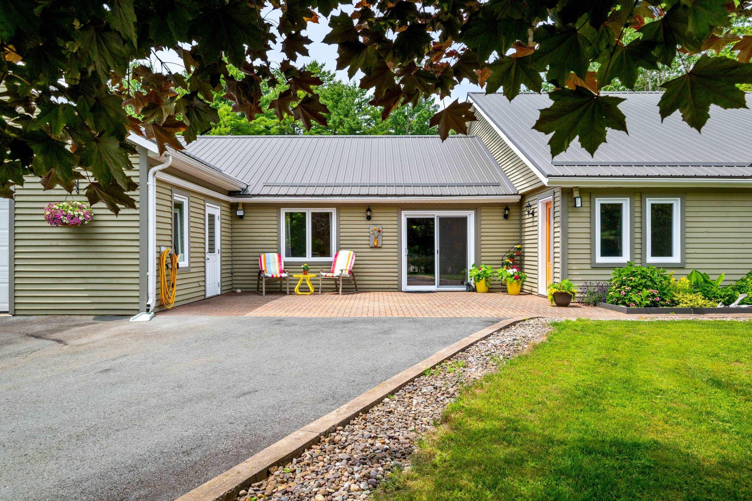 $1,099,000.00: 532 Oakland Road, Indian Point