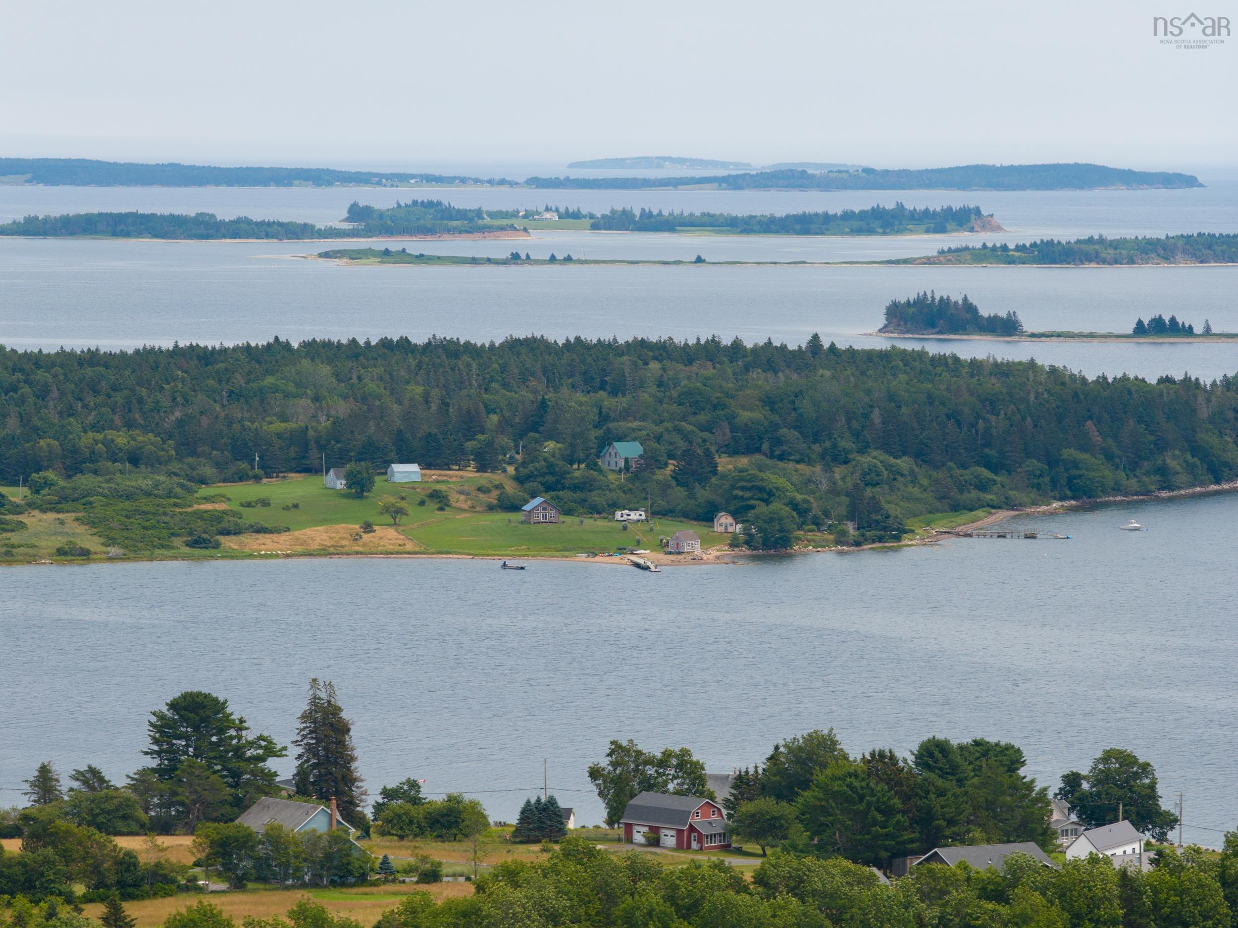 $1,099,000.00: 532 Oakland Road, Indian Point